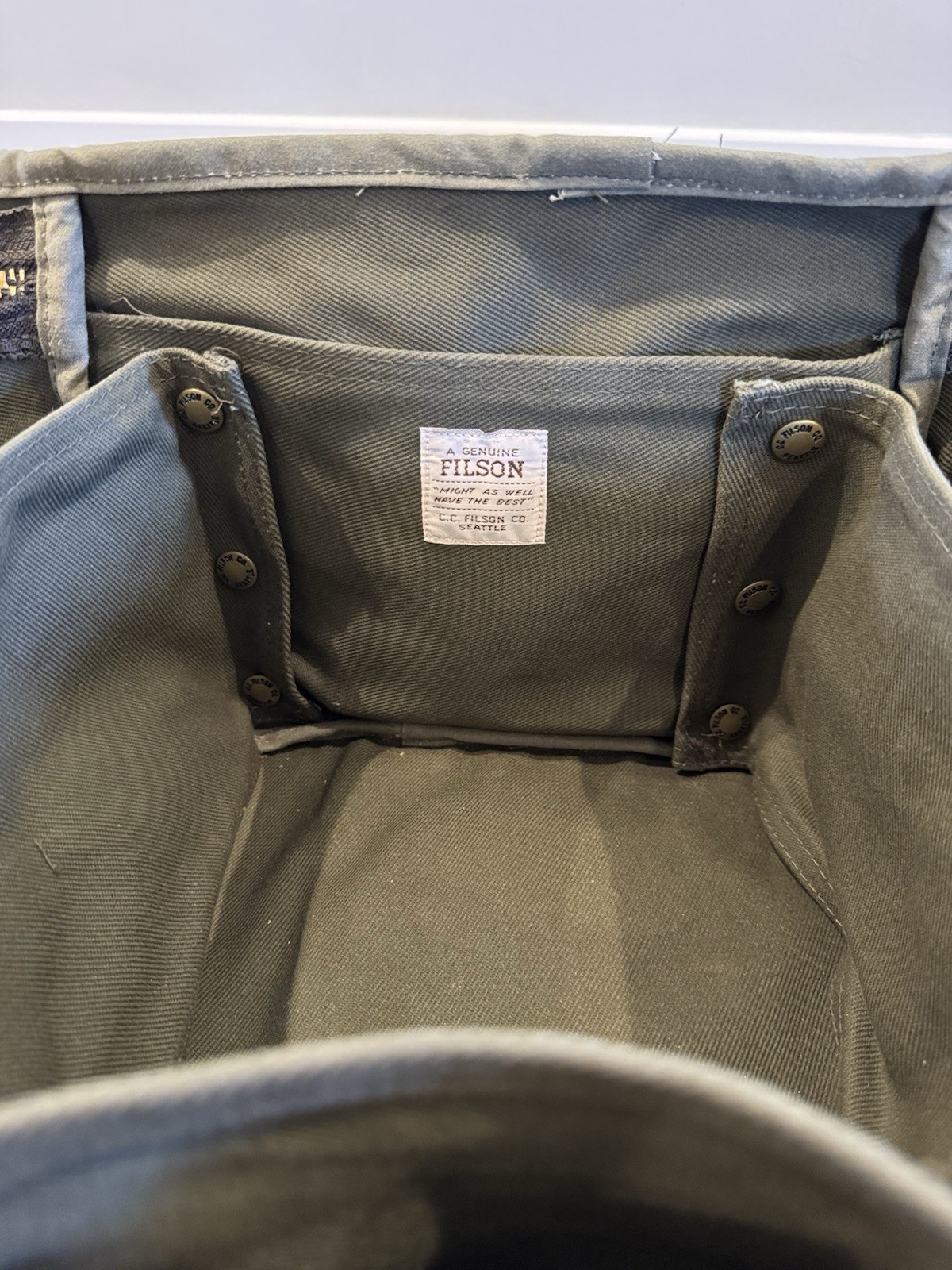 Filson Rugged Twill Compartment Case 264 – YKK – Otter Green – Camera Bag