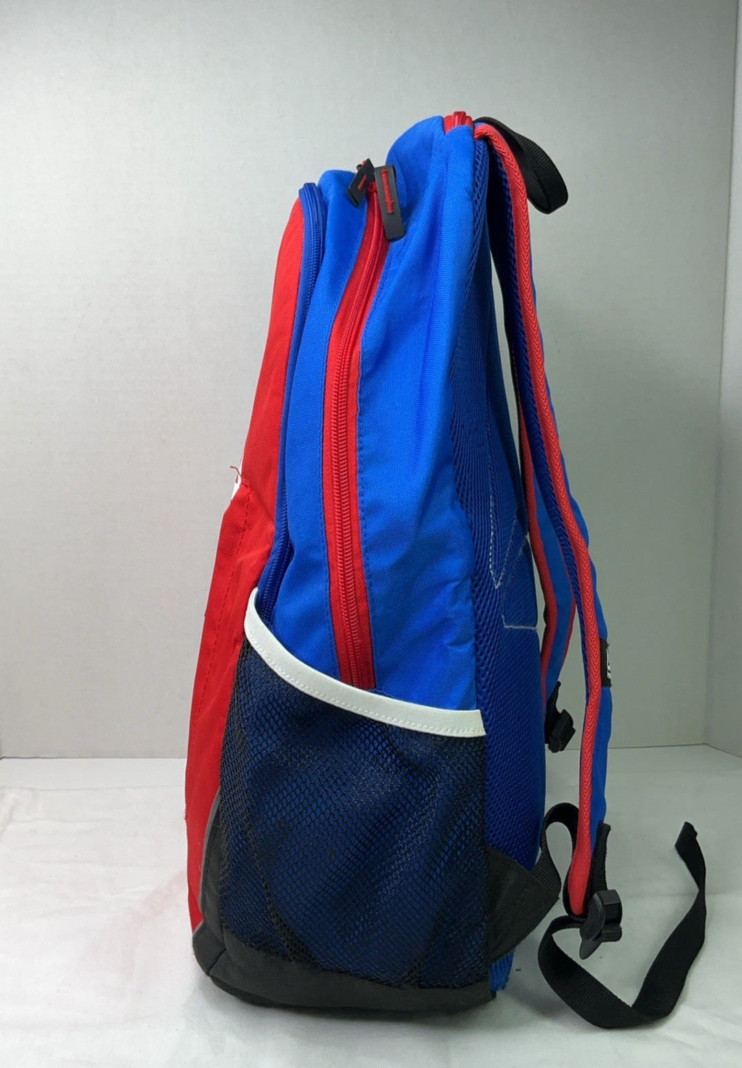 Reebok Red Blue Black Backpack Zip Closure Adjustable Strap Padded Inner Pockets