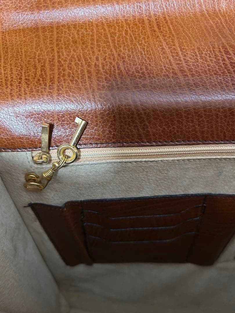 Authentic Bally Vintage Leather Business Bag 28.5cm x 42cm x 12cm**Optimized T