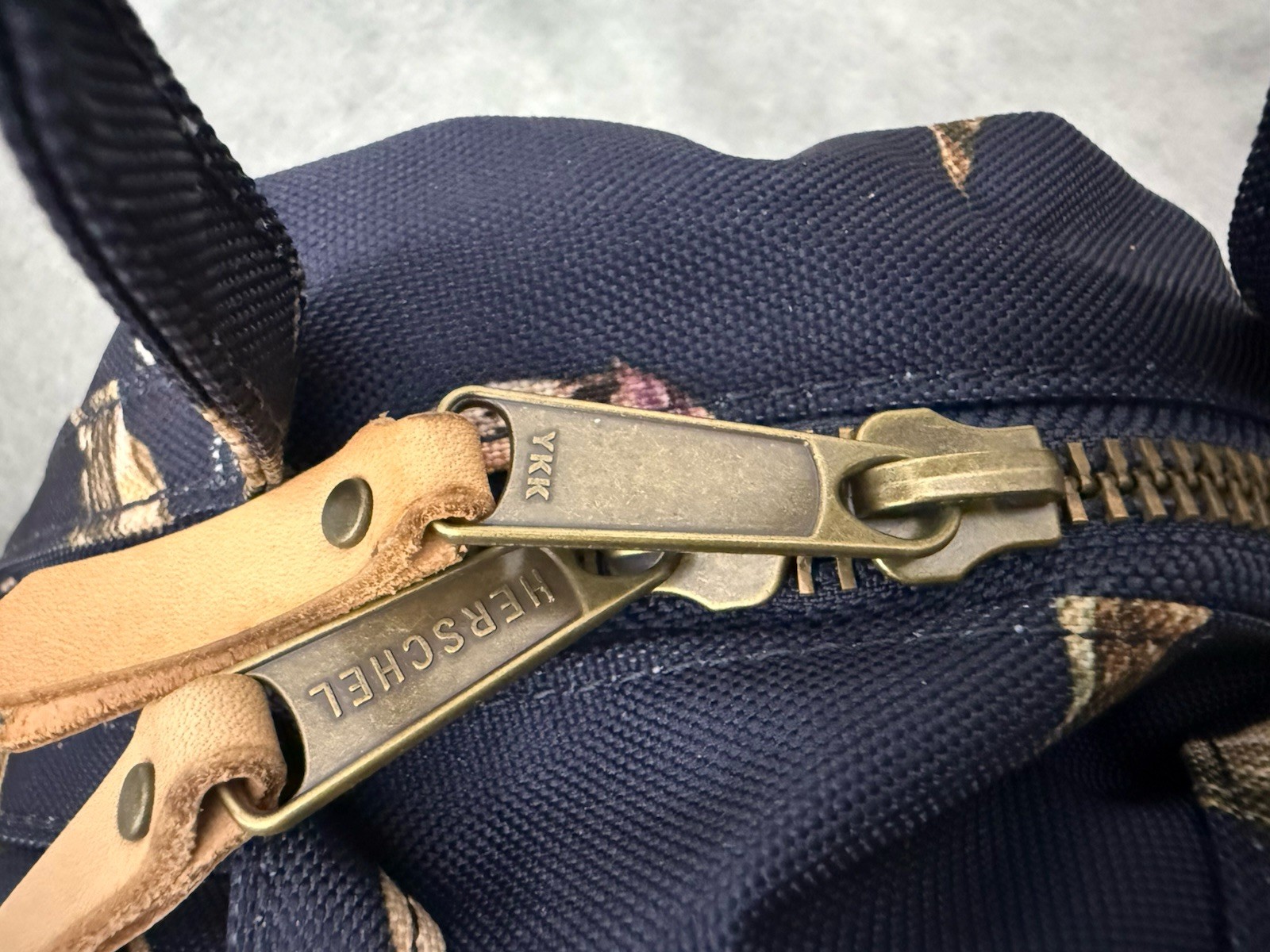 Herschel Backpack Bag Birds All Over Print Pockets Casual Every Day Pack Small?