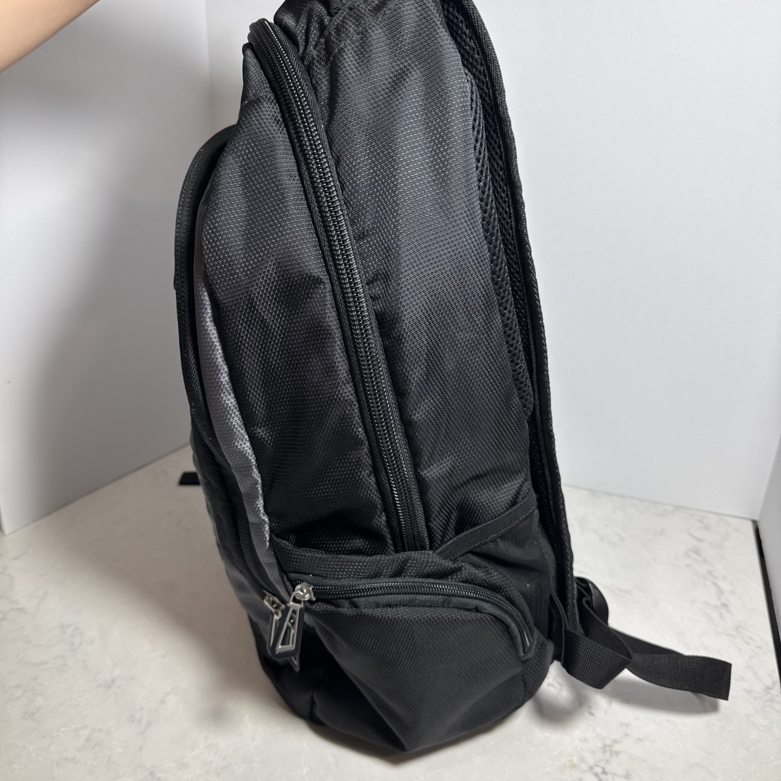Magellan 28L Padded Laptop Backpack. See Description.