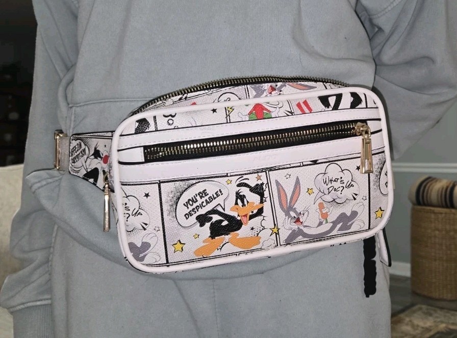 Looney Tunes Aldo LTD Bugs Bunny Daffy Duck Tweedy Fanny Pack Belt Bag
