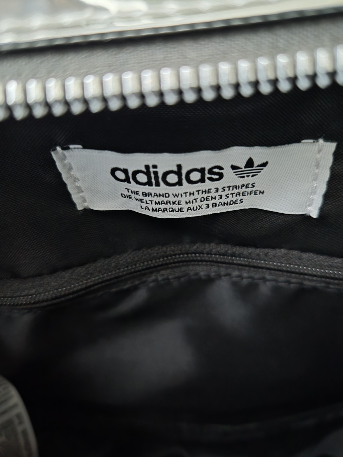 adidas Silver Metallic Crossbody Bag Zip Closure Adjustable Strap Unisex