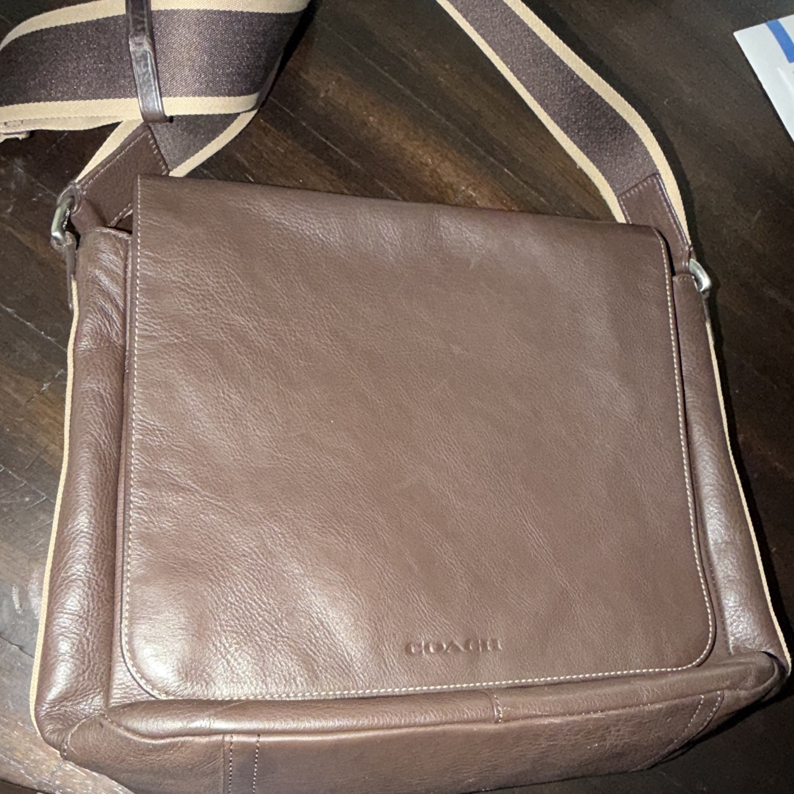 Coach Brown Messenger Bag Magnetic Closure Adjustable Crossbody Strap Lined