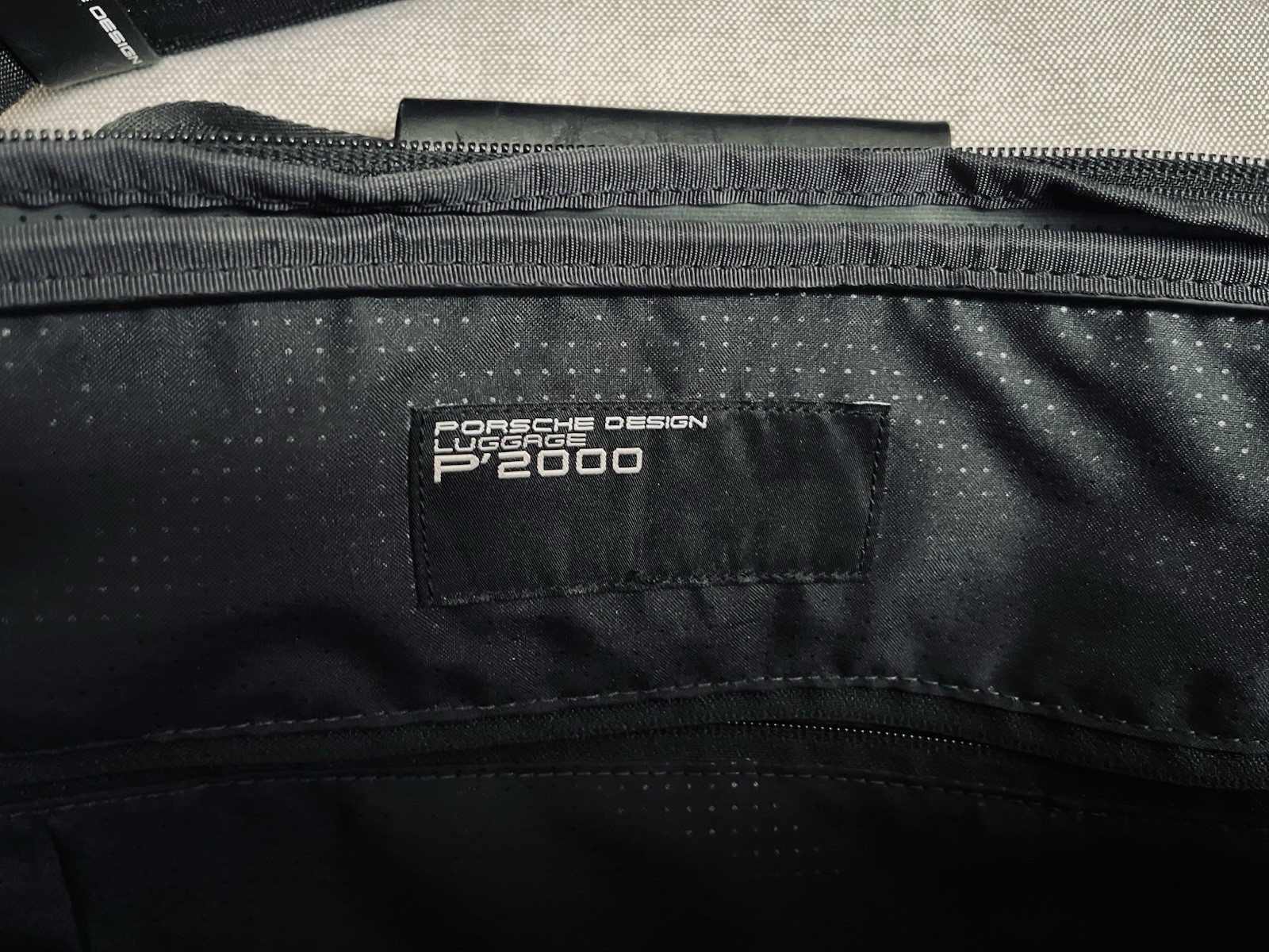 porsche design P 2000