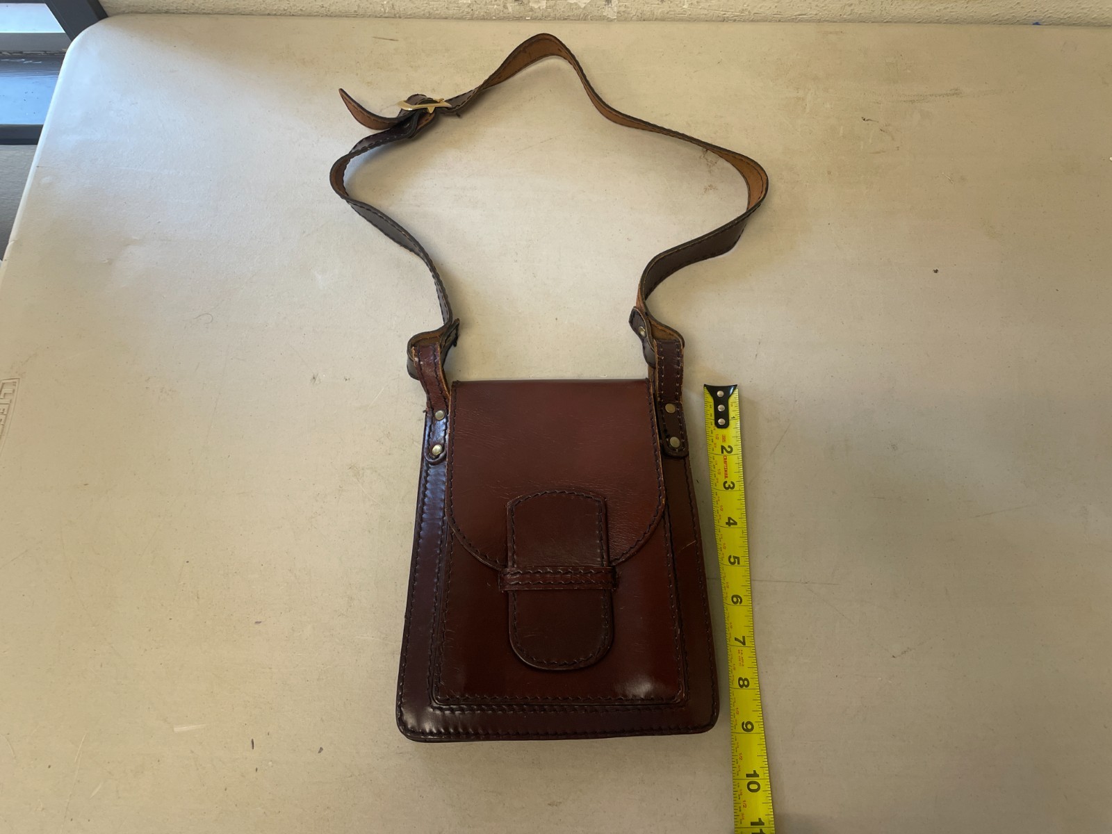 Men’s Vintage Handmade shoulder Rustic Retro push lock Leather Bag
