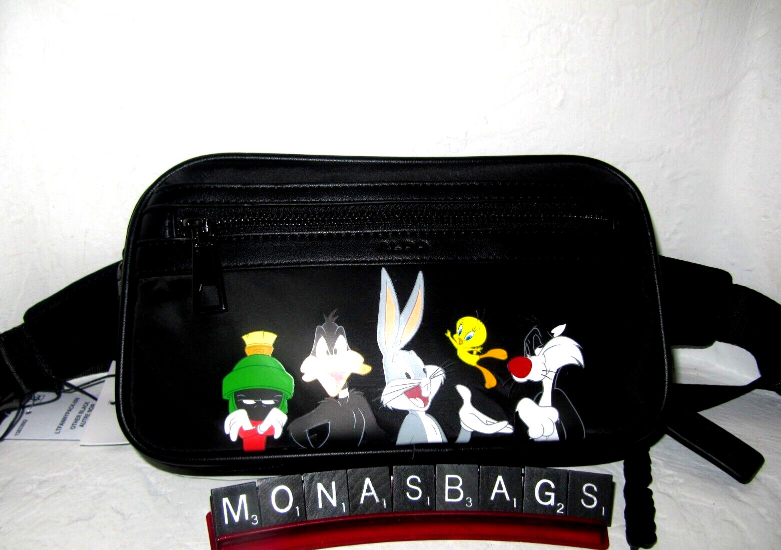 Aldo New Looney Tunes LTD Bugs Bunny Daffy Duck Tweedy Bird Fanny Pack Belt Bag