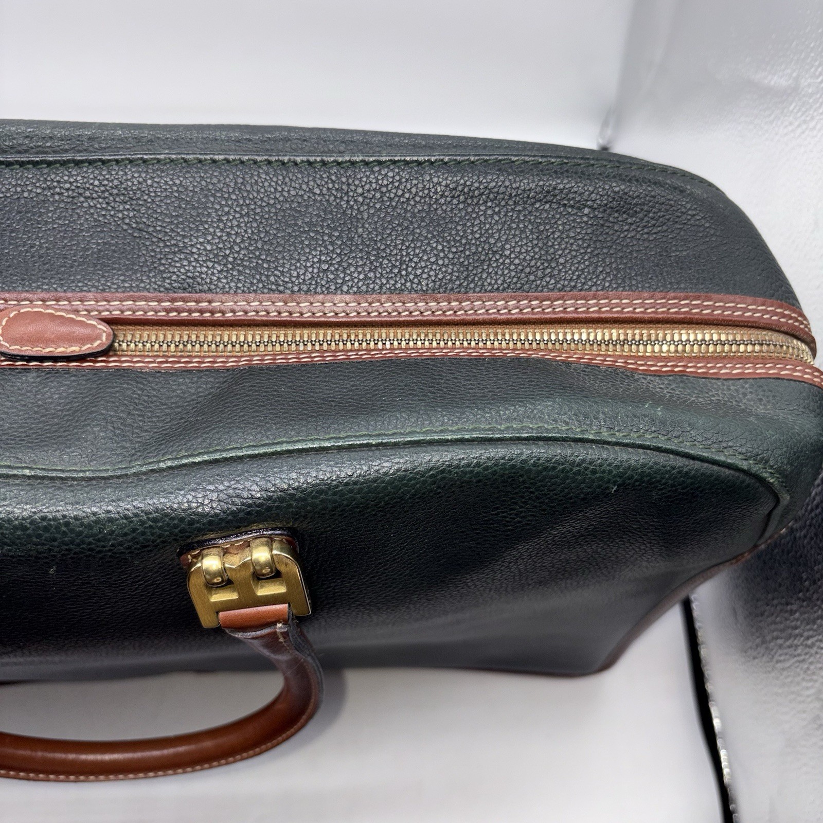 Bally Pebbled Leather B Logo Briefcase Gold Brass Hardware Office Travel VTG