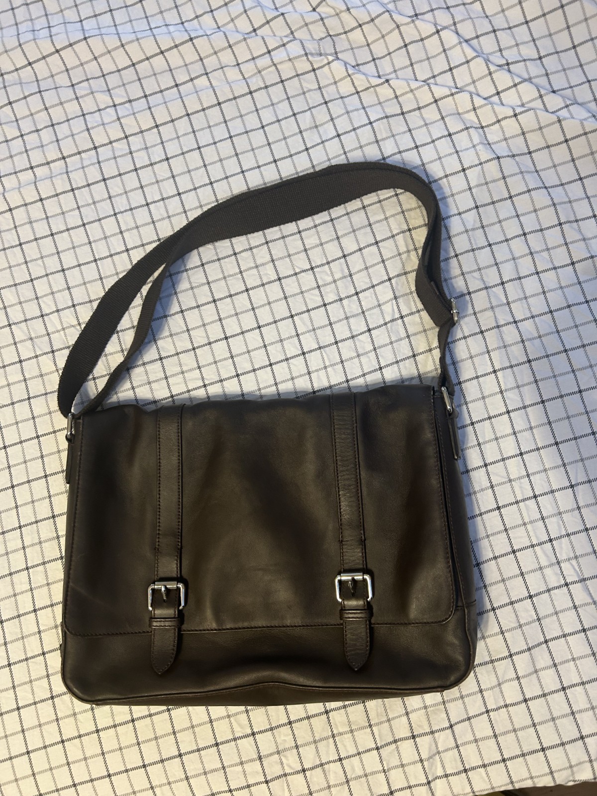 Cole Haan dark brown leather messenger bag practically flawless, mint condition
