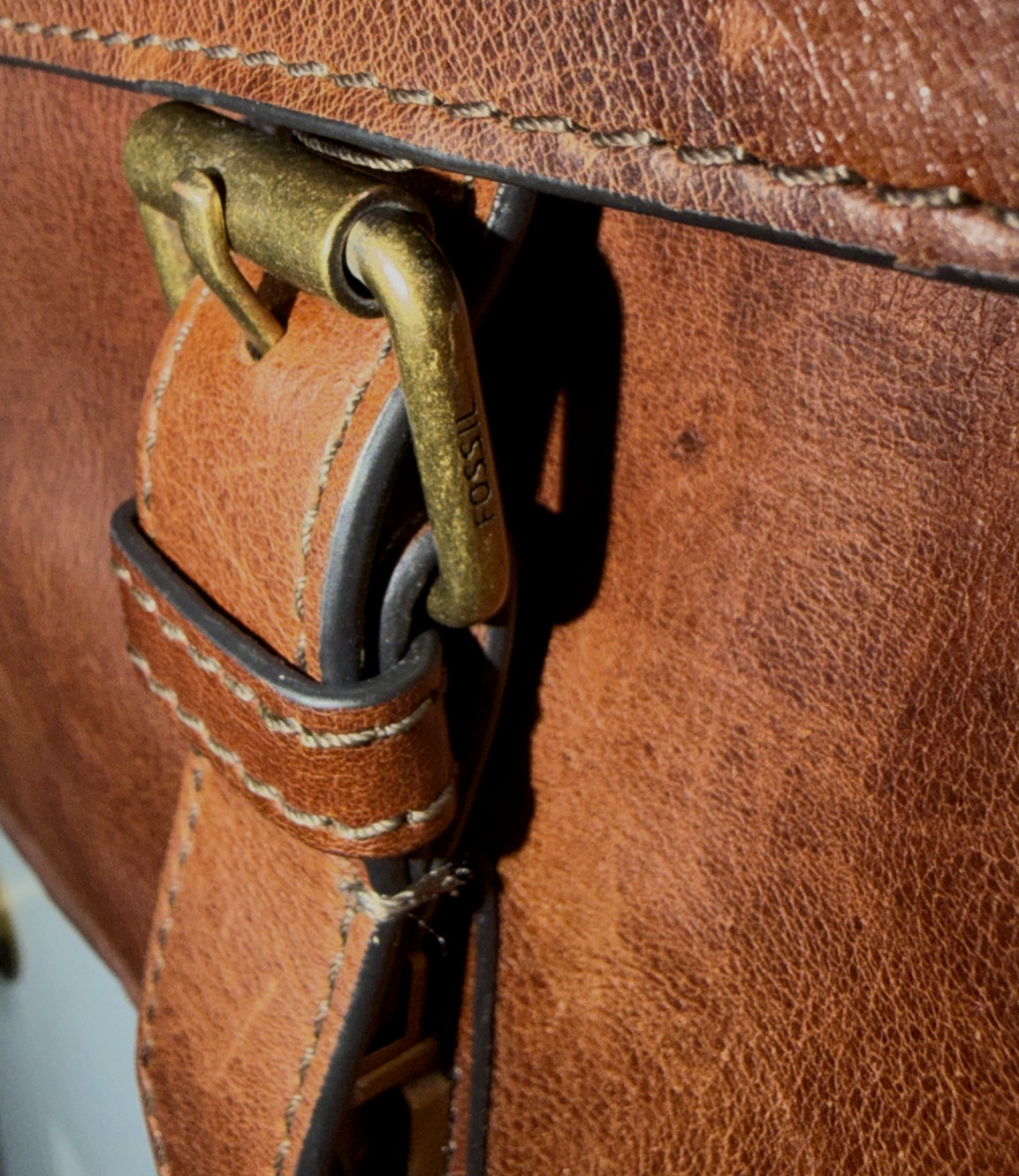 Vtg 90s Fossil Brown Cow Hide Leather Miles Messenger Bag Satchel Crossbody