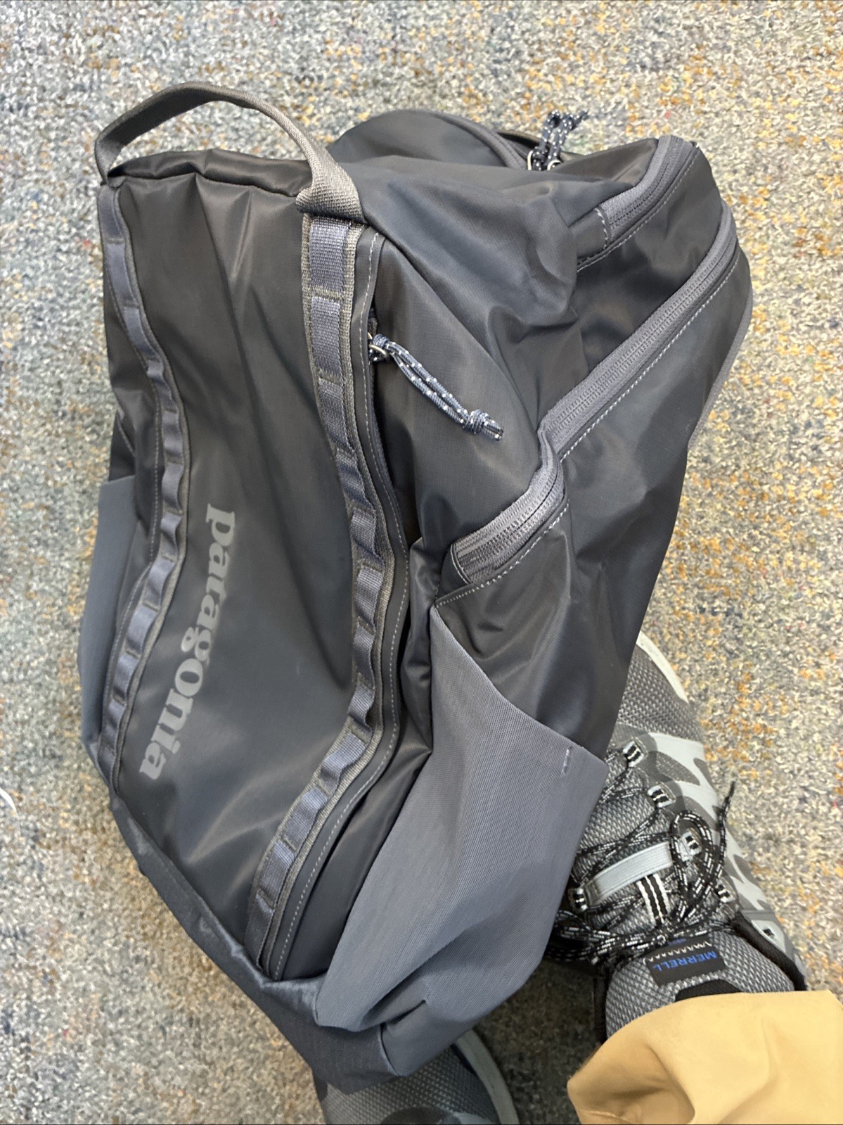 Patagonia 32L Black Hole Backpack Pack Smolder Blue Sty49302 New W/ Tags