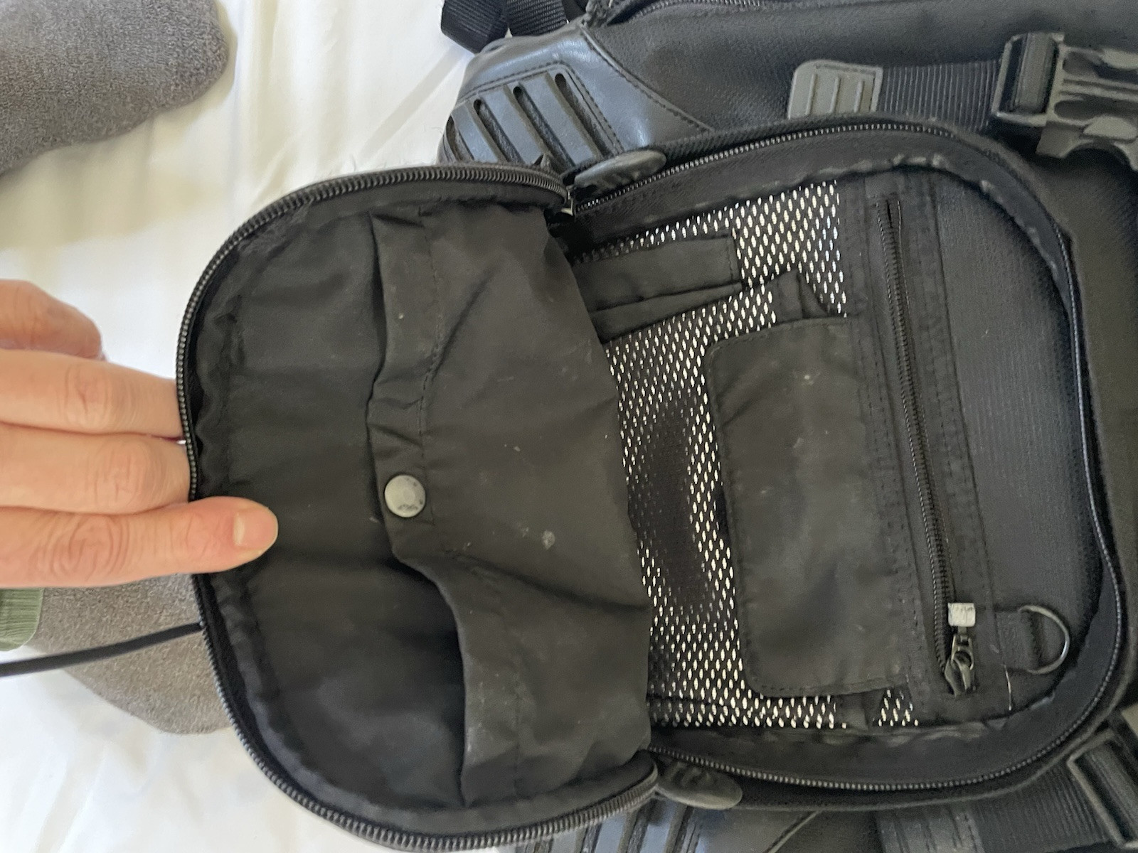 Tumi T2 Black Leather Nylon Backpack Clean Very Good Condition