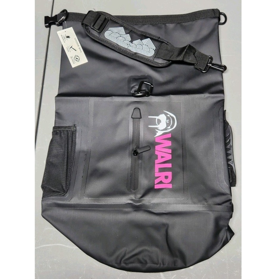 20L Waterproof day pack for Sports, Surf, Turf and Dirt (Black) – NEW