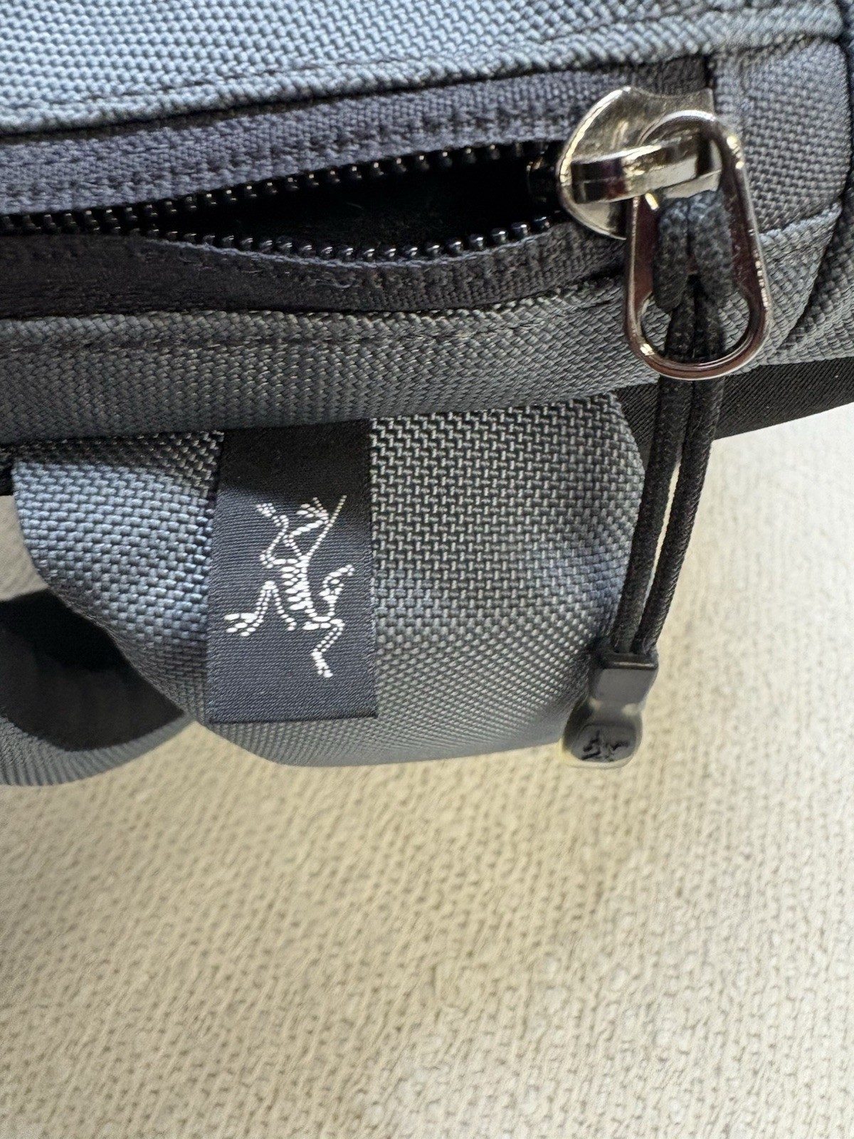 Arc’Teryx Blade 24 Backpack Tech Daypack DeMarini Travel School Sports