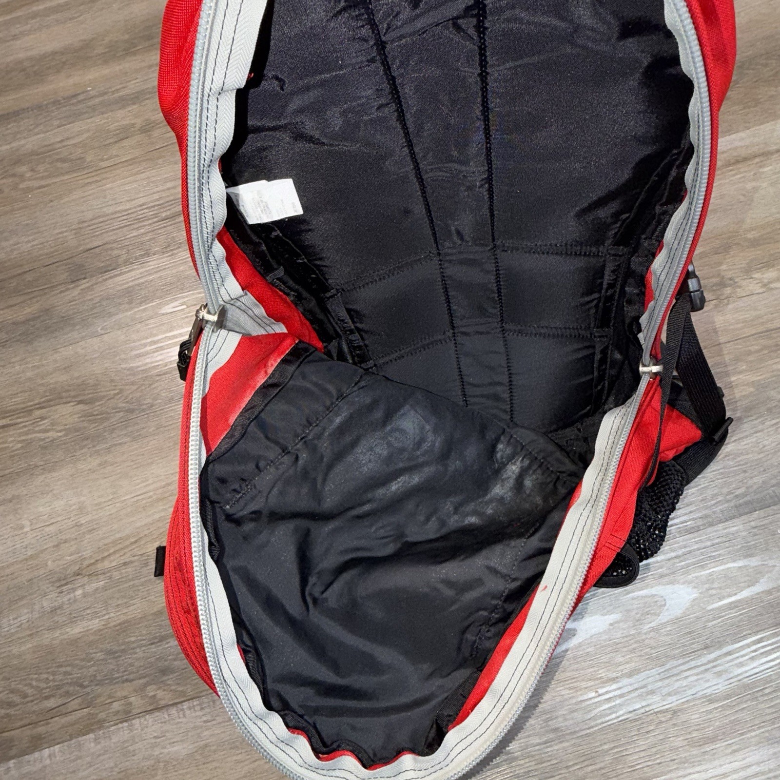 The North Face Yavapai Backpack Peppermint Red White Color-Way Black Bottom