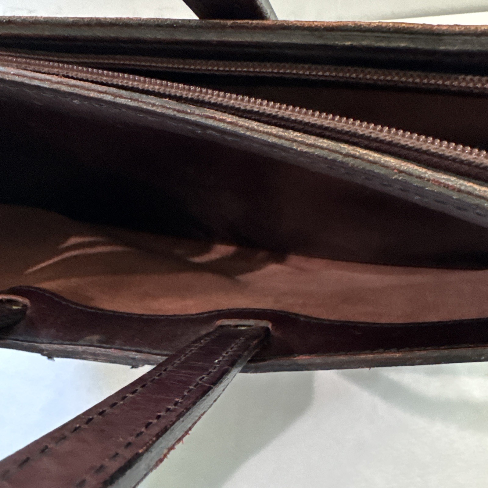 Hartmann Leather Folio, Briefcase, Handles. 16.5″ X 11″