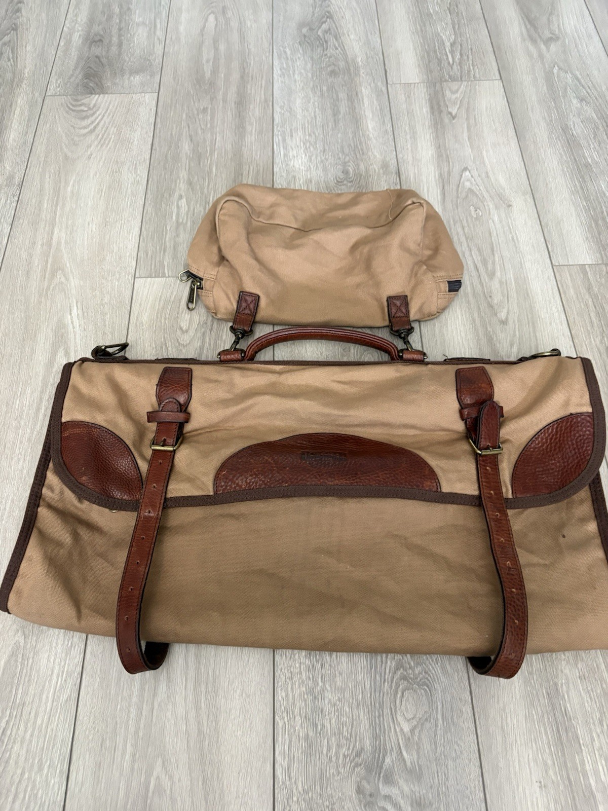 Duluth Trading Canvas Leather One Night Stand Garment Bag Suit Carrier Travel