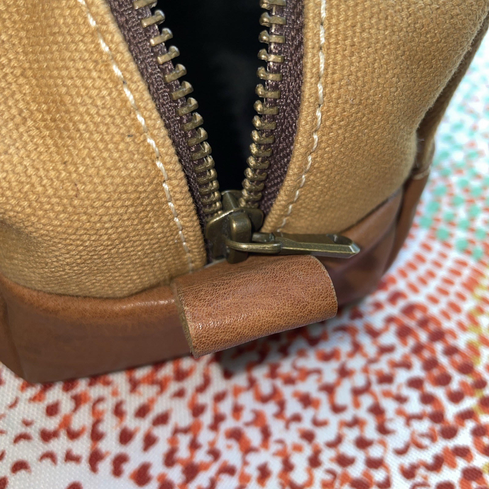 Rutter’s Toiletry Bag Durable Canvas Upper & Branded Leather Base Brand New