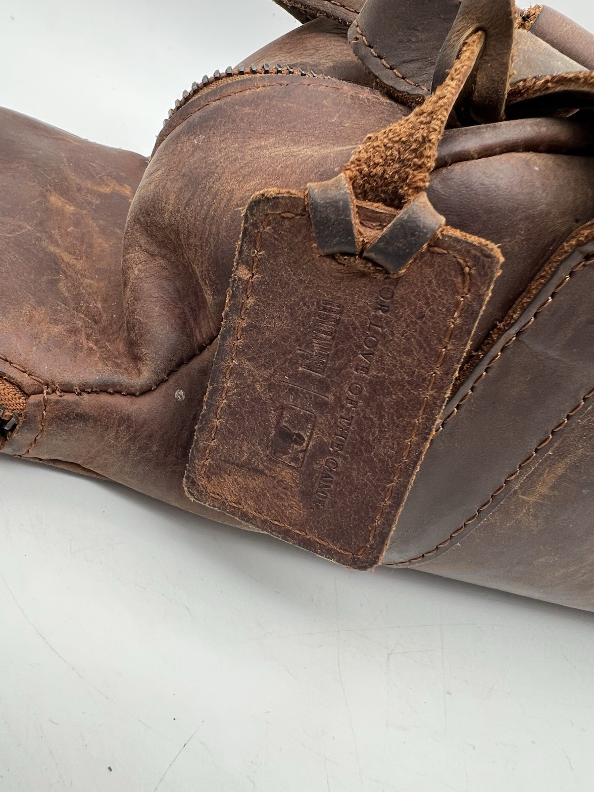 Baseballism Glove Leather Toiletry Bat Bag – MLB San Francisco Giants