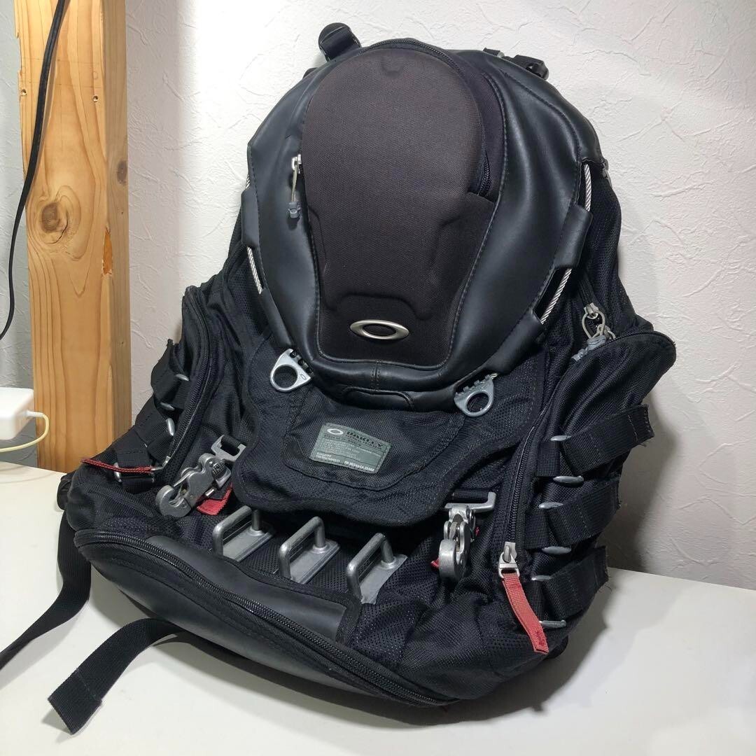 OAKLEY Kitchen Sink Backpack Nylon color Back size 30-39L fashion goods unisex