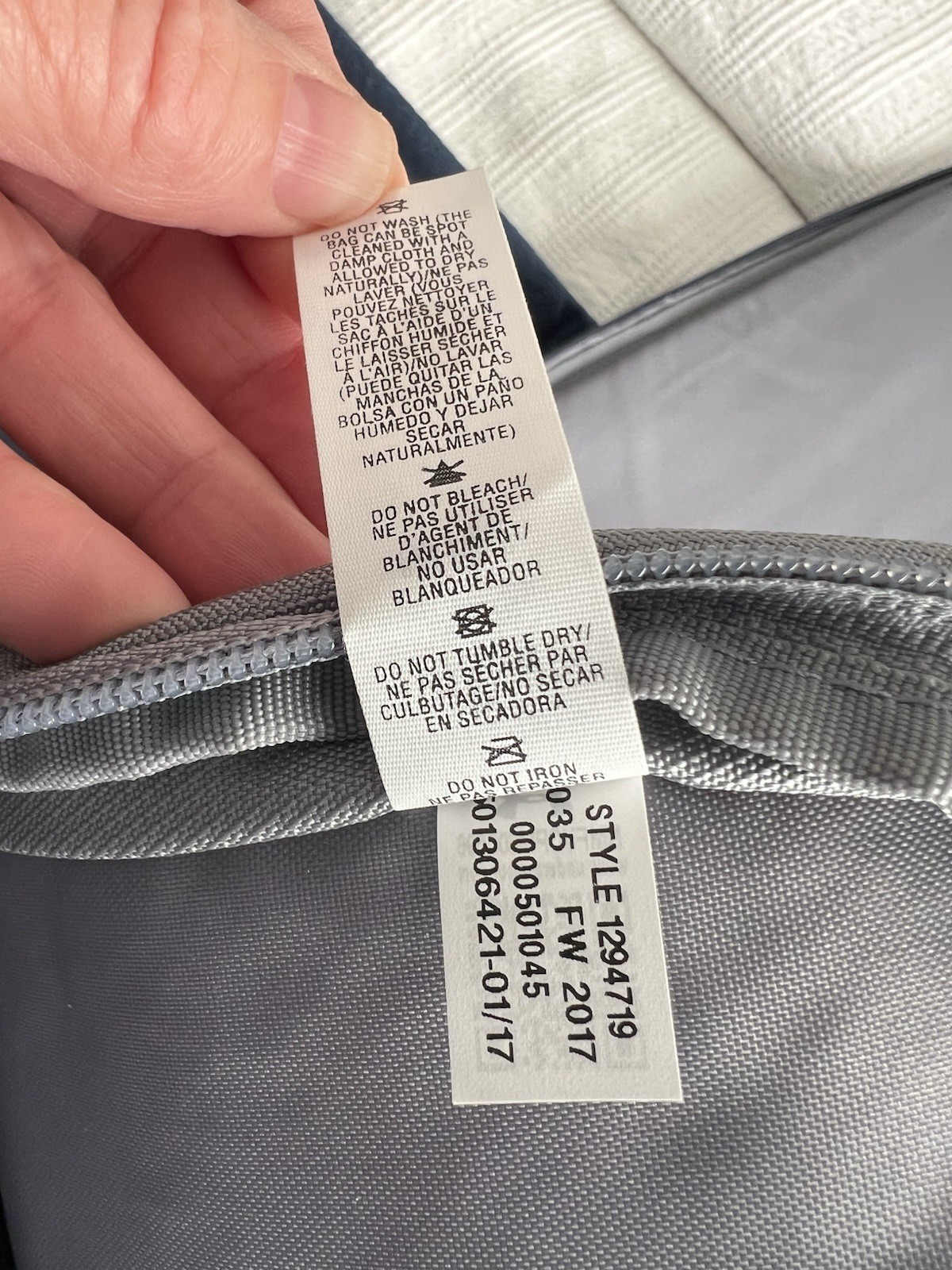 Under Armour UA Hudson Storm Backpack H2O Resist Gray – Sm Imperfection Handle