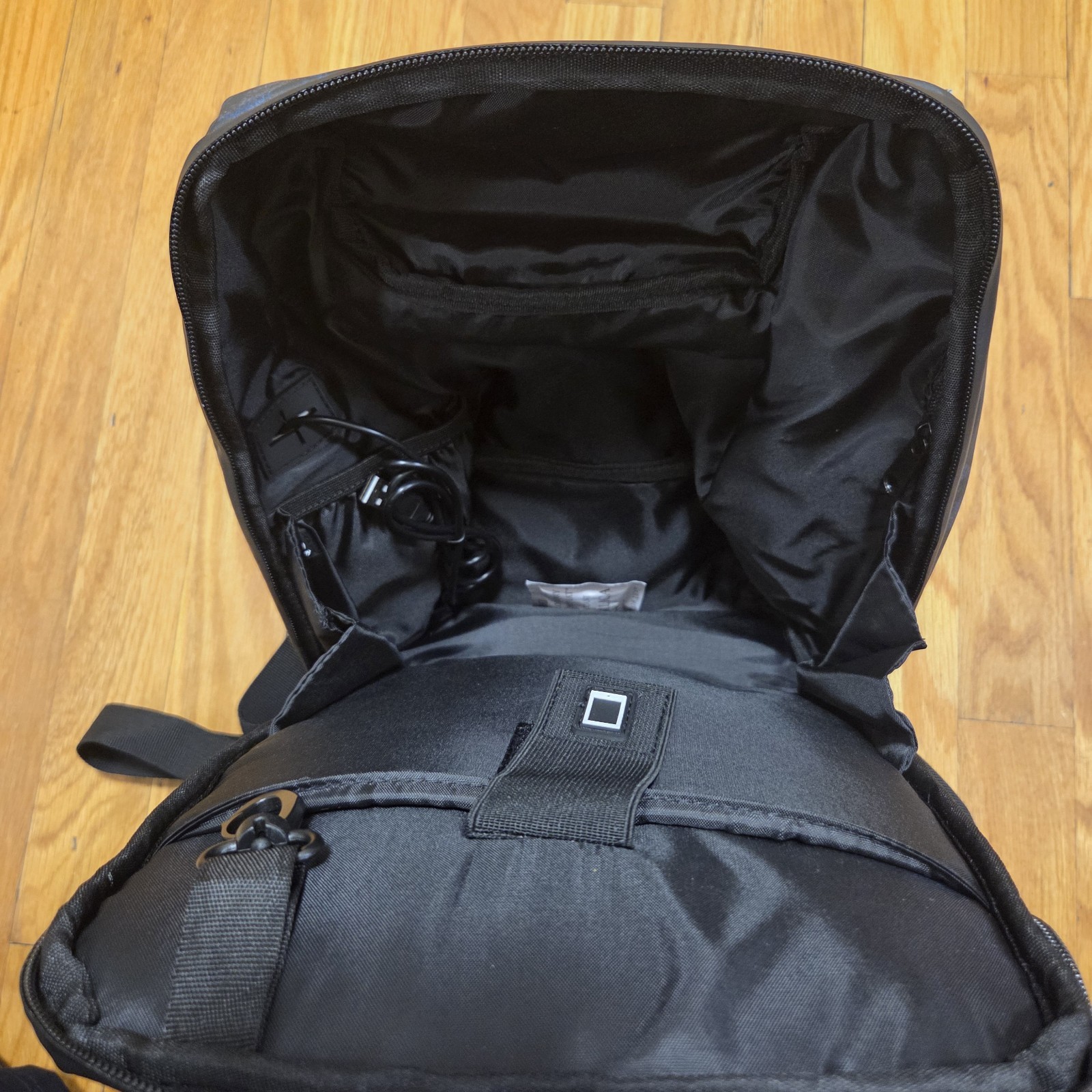 Duchamp London Anti-Theft Laptop Tablet Backpack Sleek Blue Black Design USB