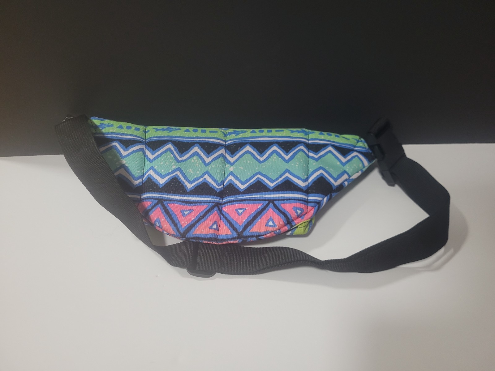 Maui And Sons Fanny Pack Surf Gear Colorful Travel Outdoor Wear Padded