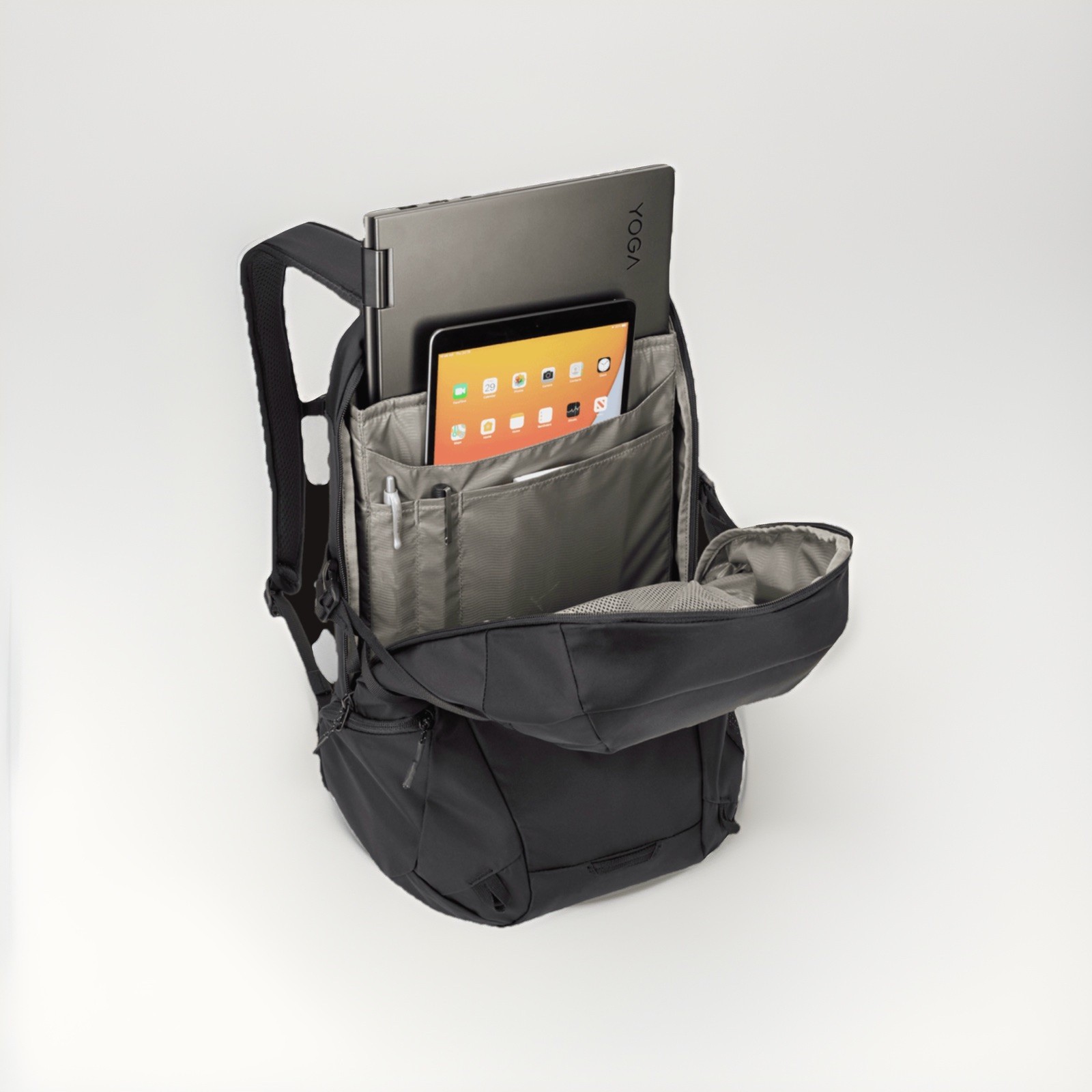 NWT Thule Enroute Backpack 21L – Black