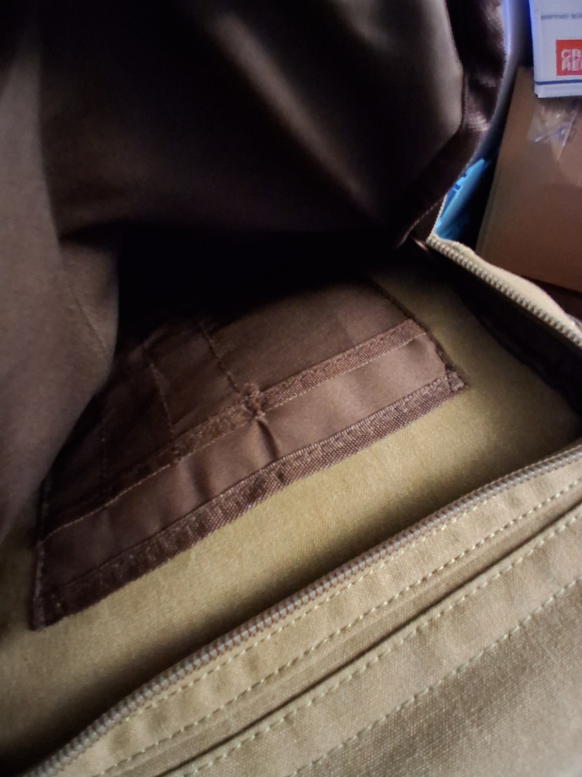 Men’s Medium Green/Brown Backpack Adjustable Strap Top Handle Zip & Buckle