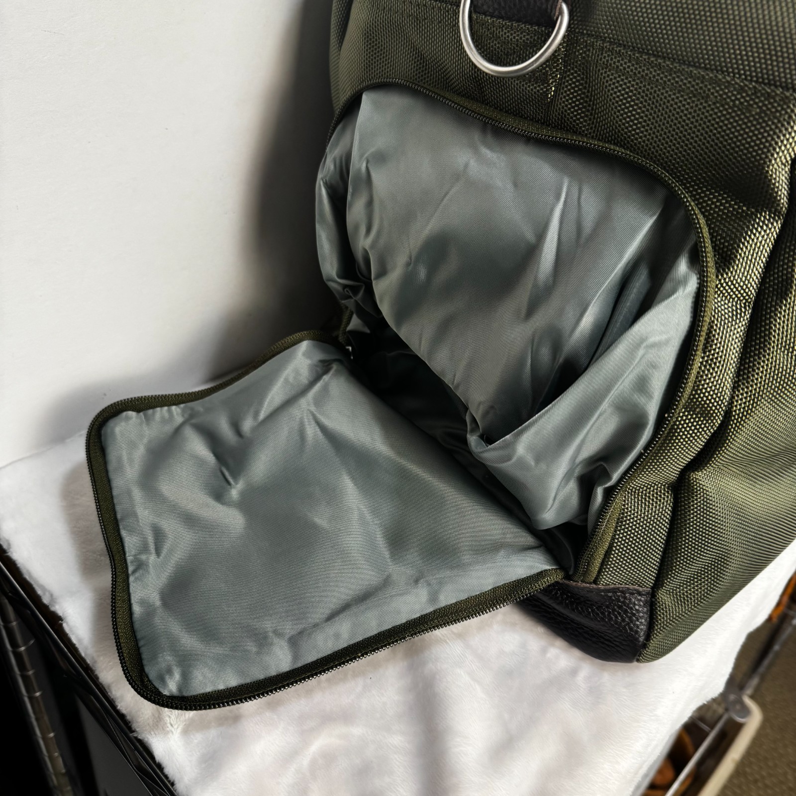 Abercrombie & Kent Large Travel Weekender Duffel Bag Safari Green Brown Waterpro