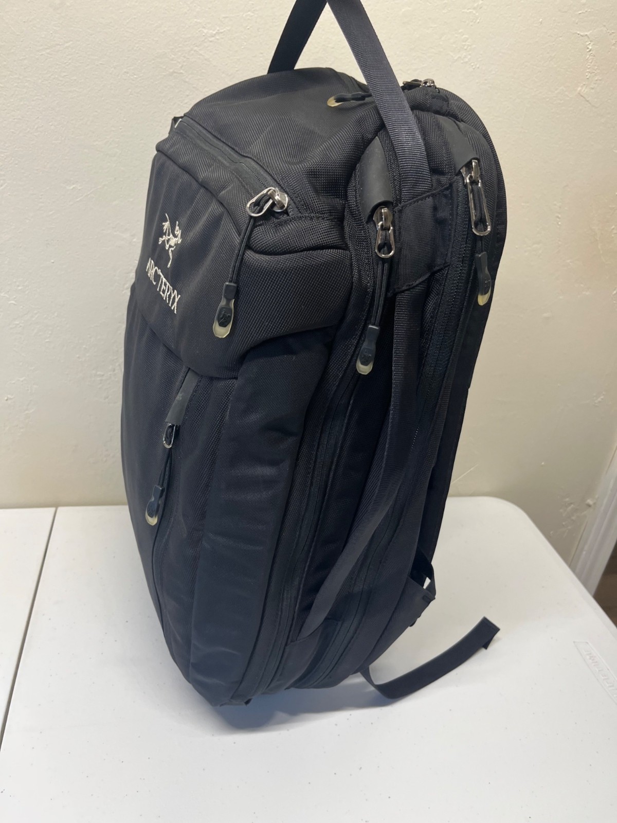 Arc’teryx Blade 24 Black Nylon Backpack Travel Laptop Bag