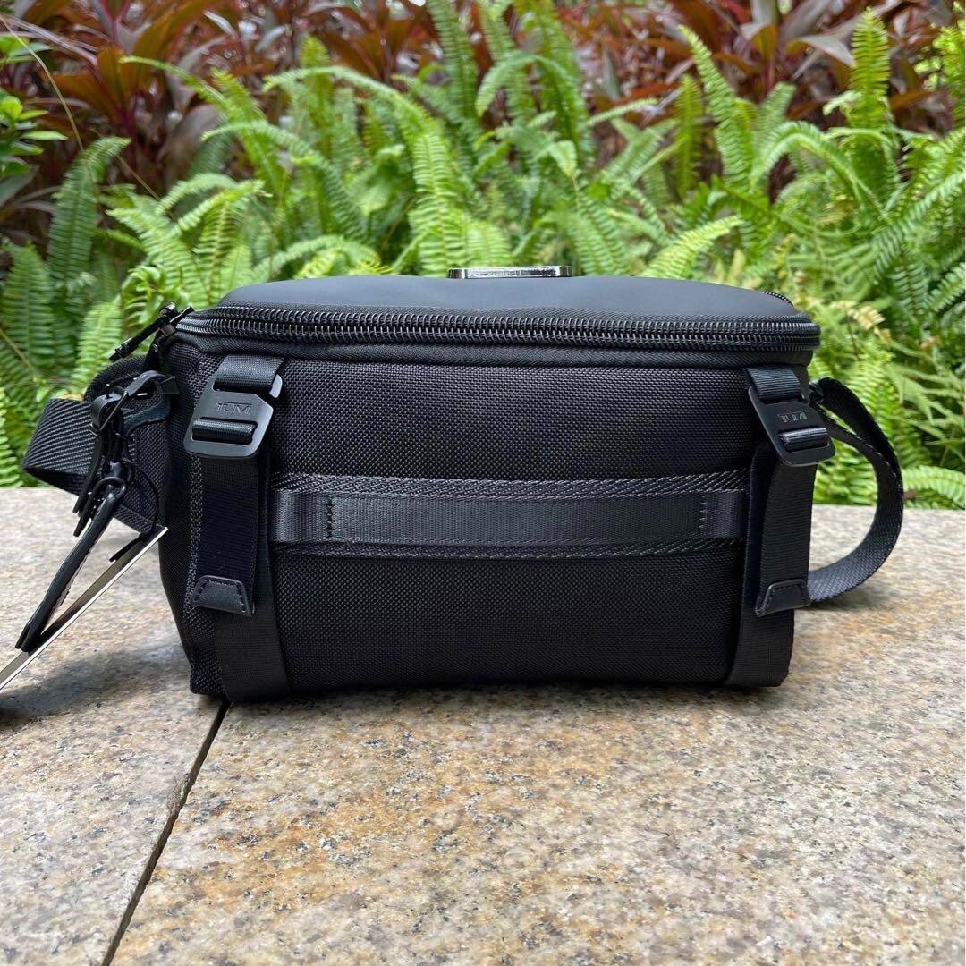 Tumi Alpha Bravo Platoon Sling Bag 3 Colors Black Gray Navy Outlet products