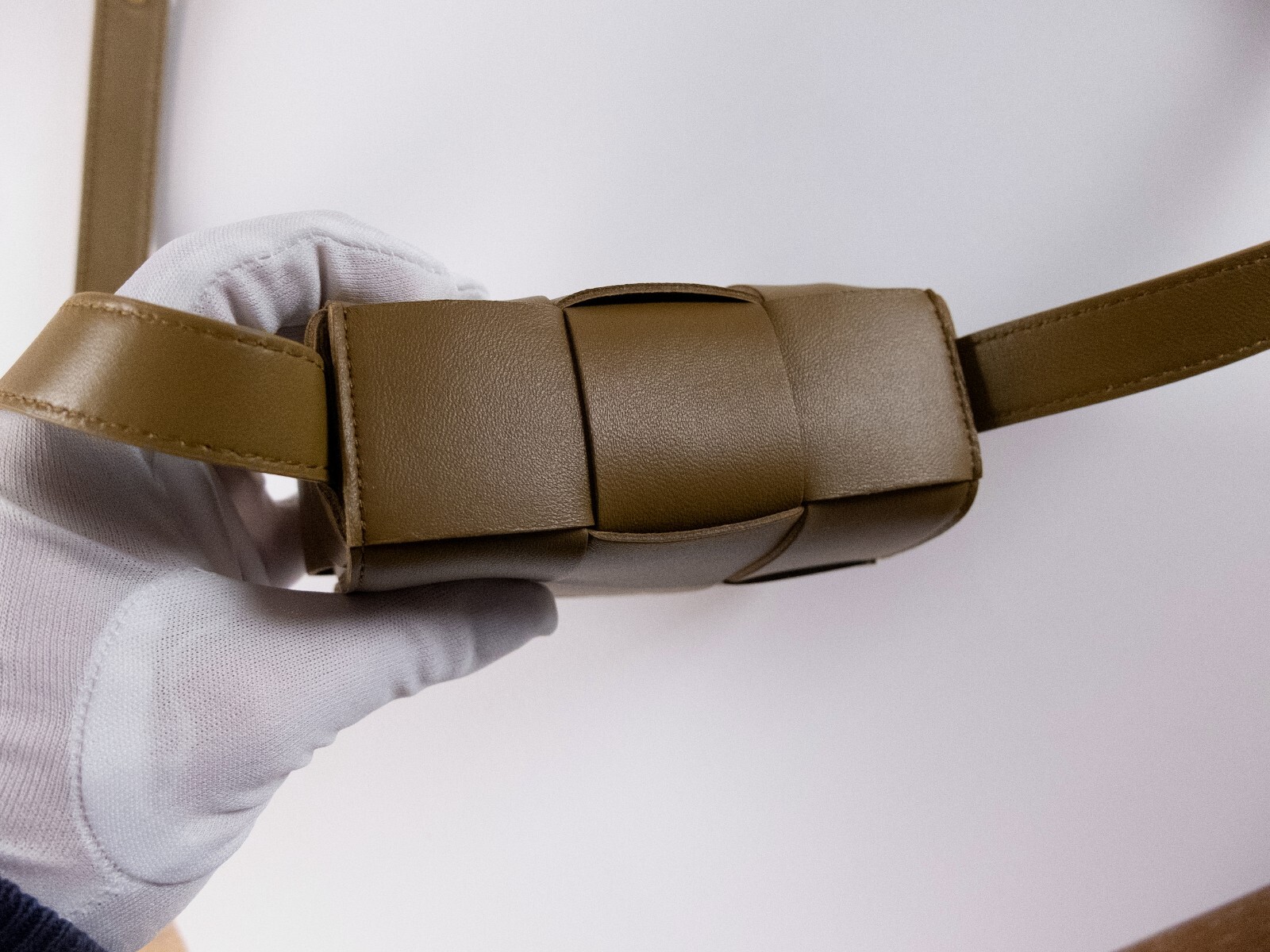 (NO CUSTOMS TAX) BOTTEGA VENETA Candy Cassette mini brown crossbody leather bag