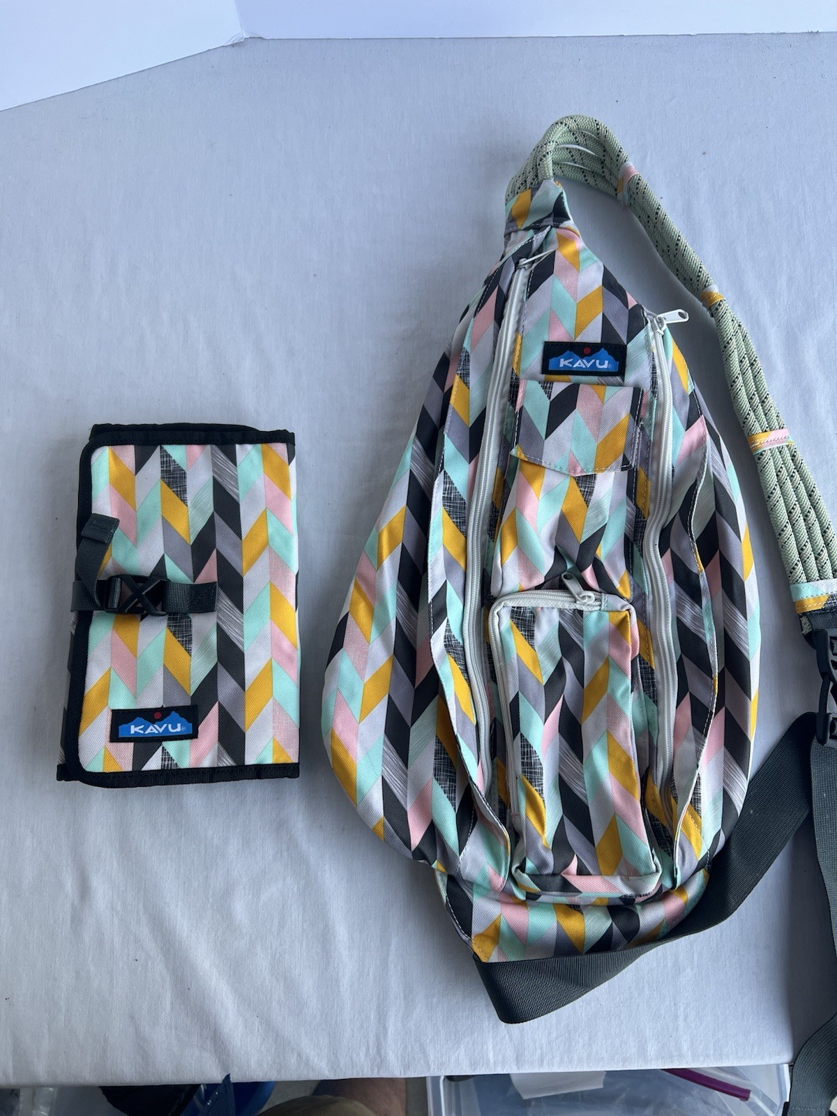 Kavu Rope Sling Back Pack W Adjustable Rope Shoulder Strap & Pencil Pouch Bag