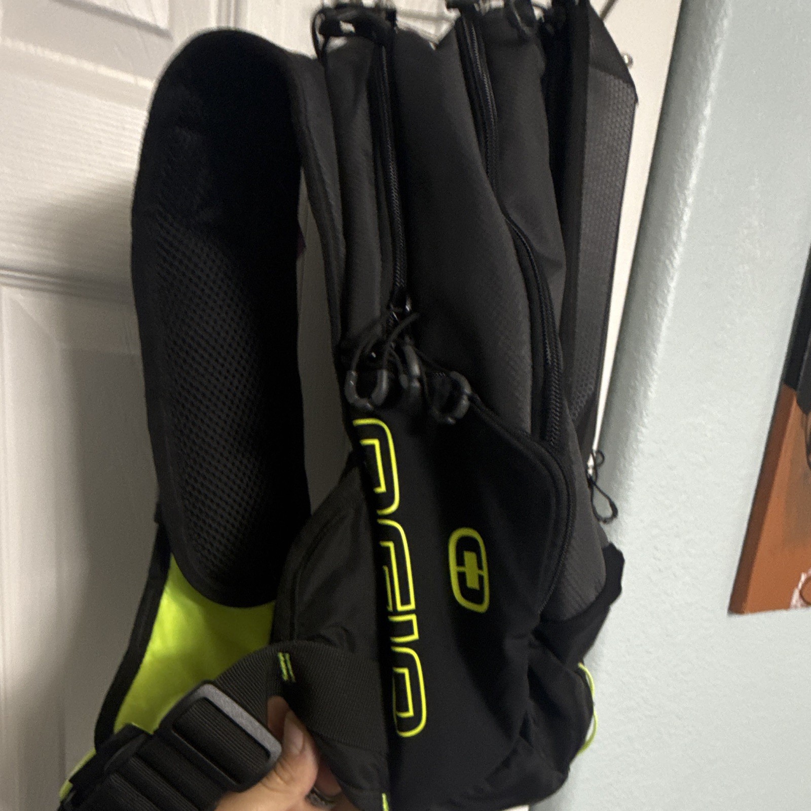 OGIO Black/Neon Green Medium Backpack Zip Closure Adjustable Straps Pockets