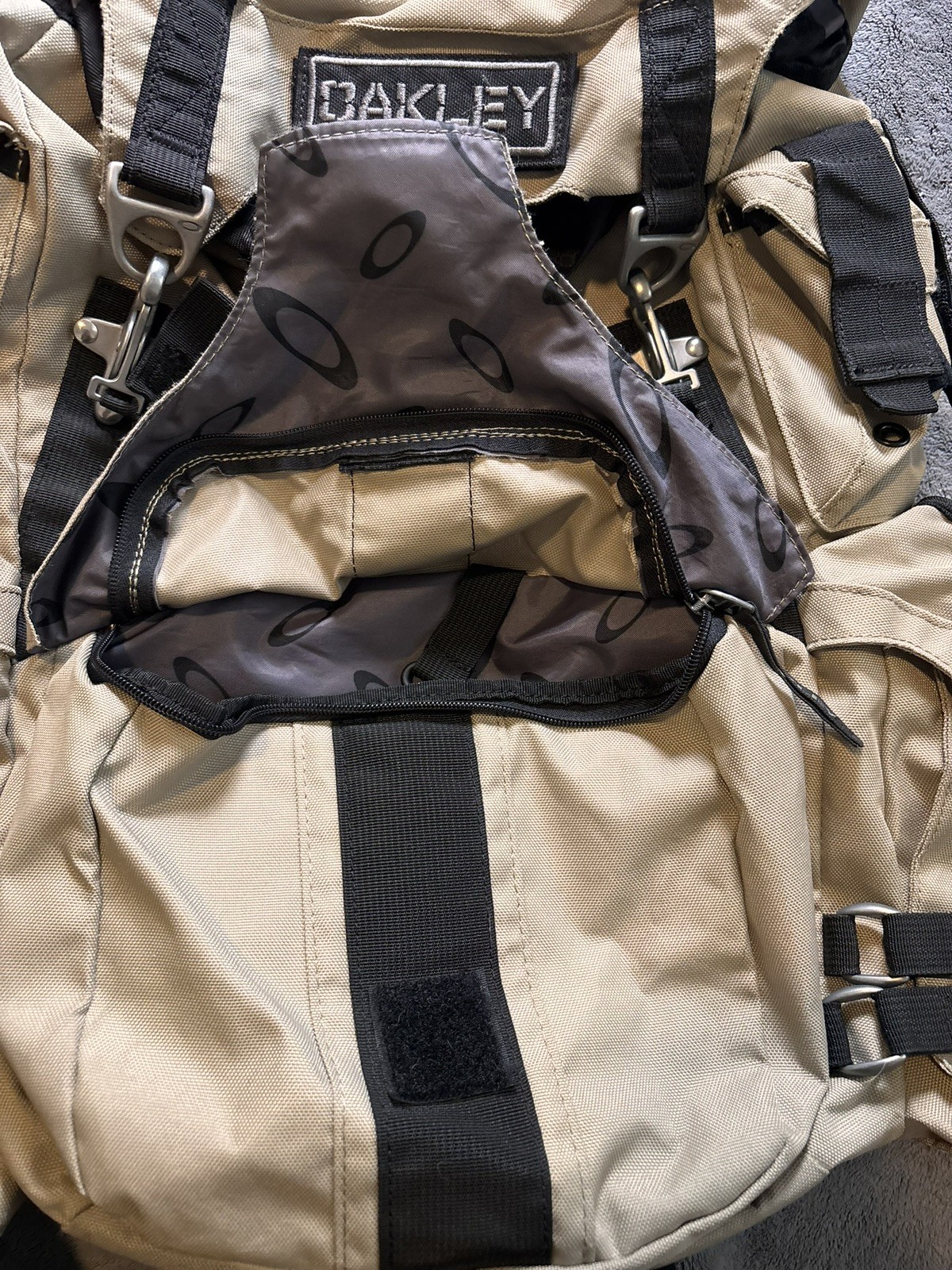 OAKLEY AP MECHANISM BACKPACK Rare Tan Mountain Division Hiking Day Pack Bag