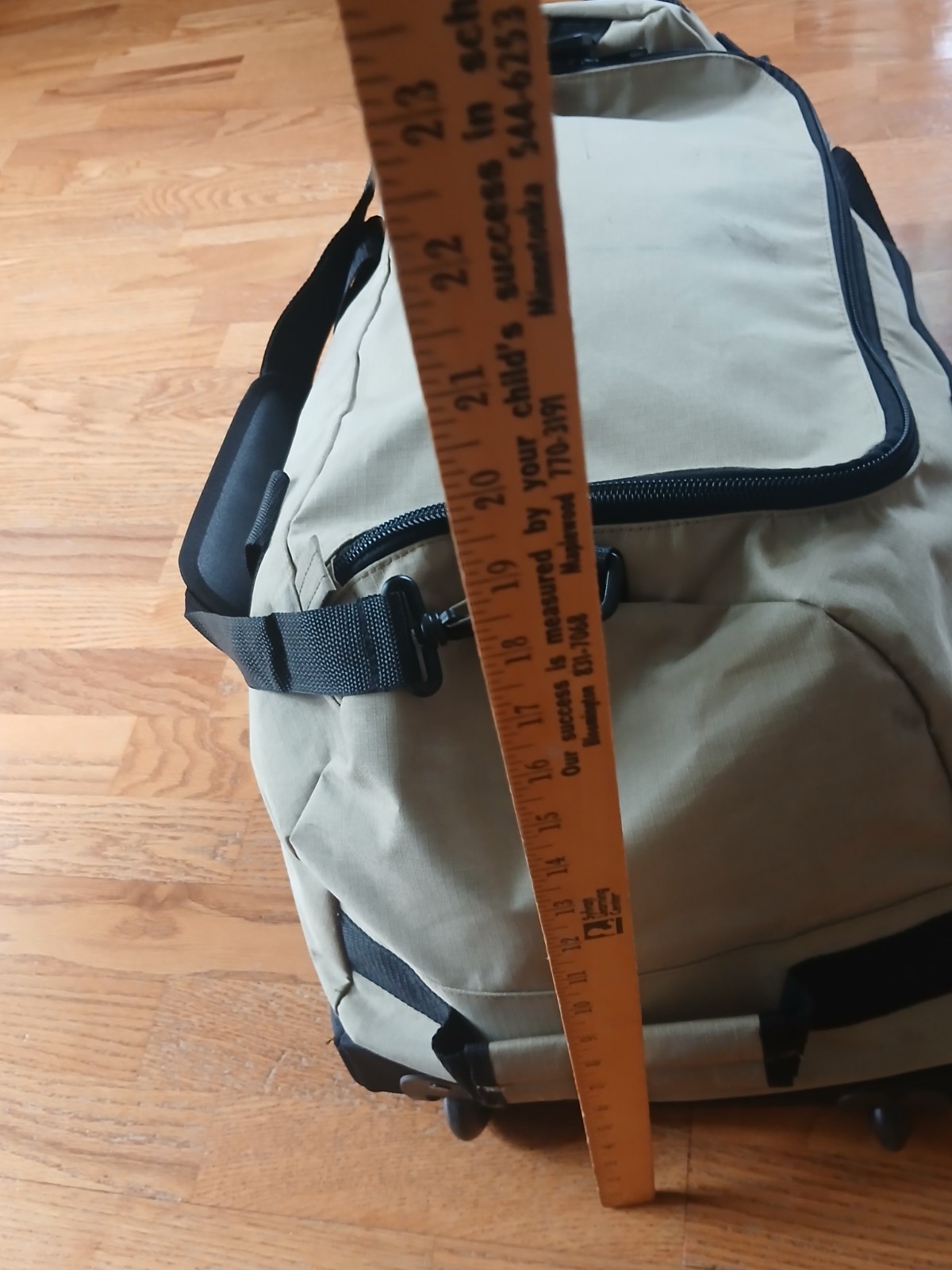 Lightweight Canvas Duffle Bag With Multiple Straps And Wheels From OAT