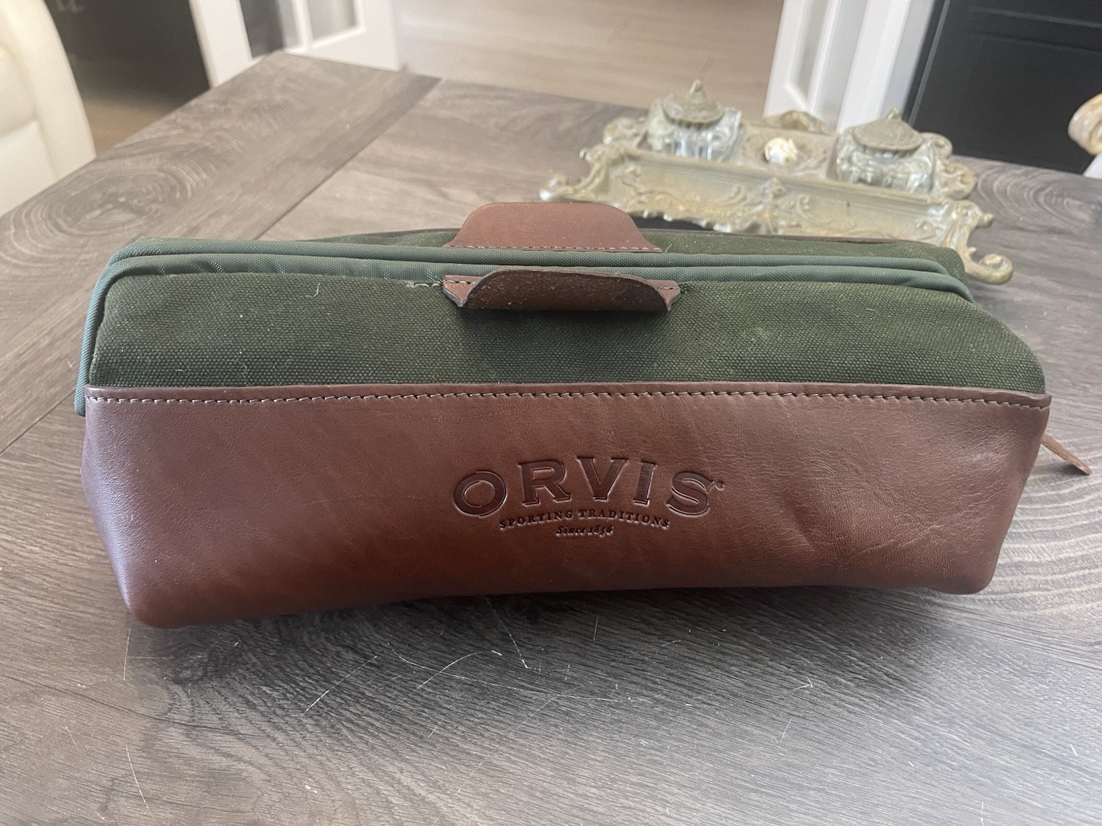 Orvis Battenkill Green Canvas Brown Leather Hinged Toiletry Bag