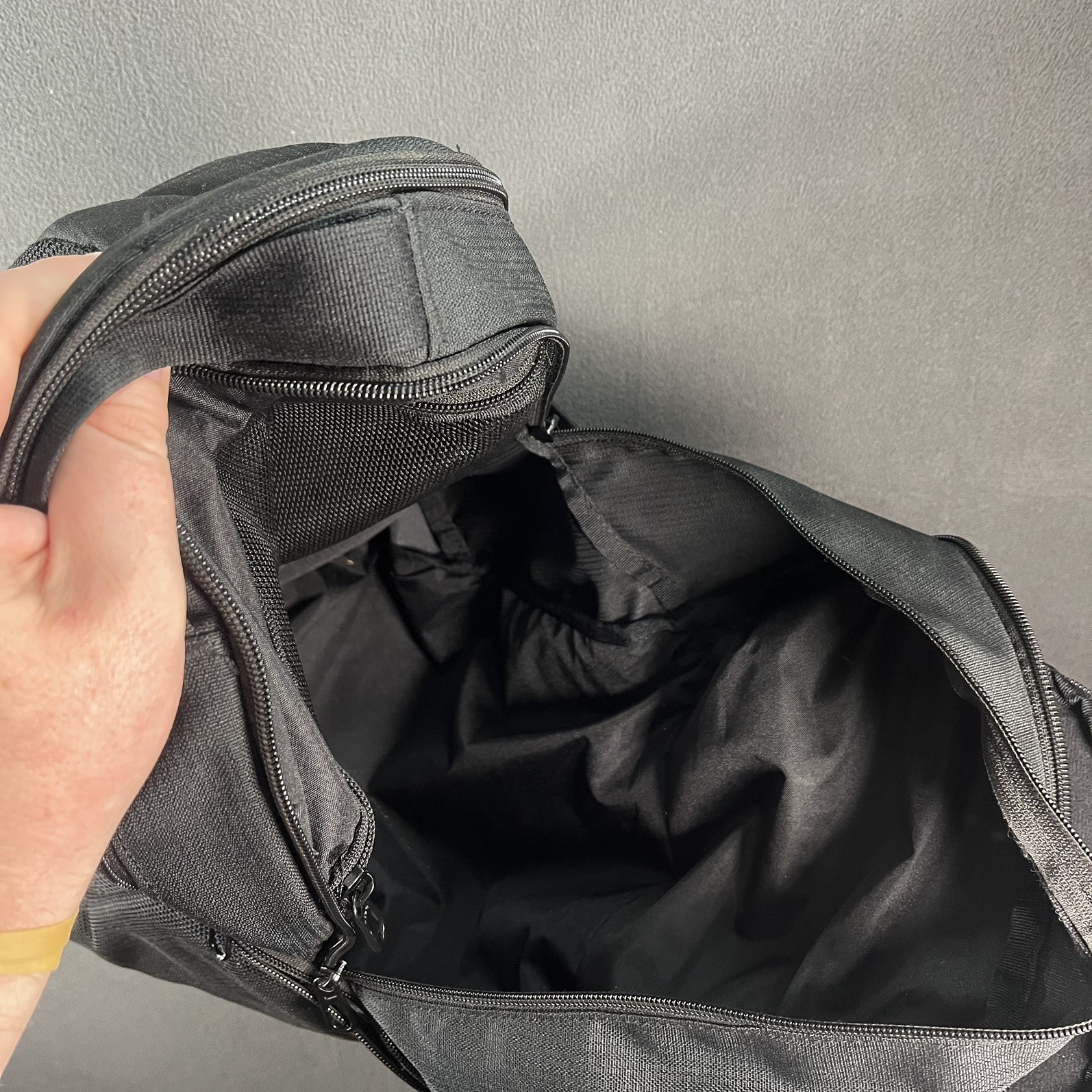 Nike Men’s Brasilia 9.5 Training Backpack Big Swoosh (Medium, 24L) Black/White