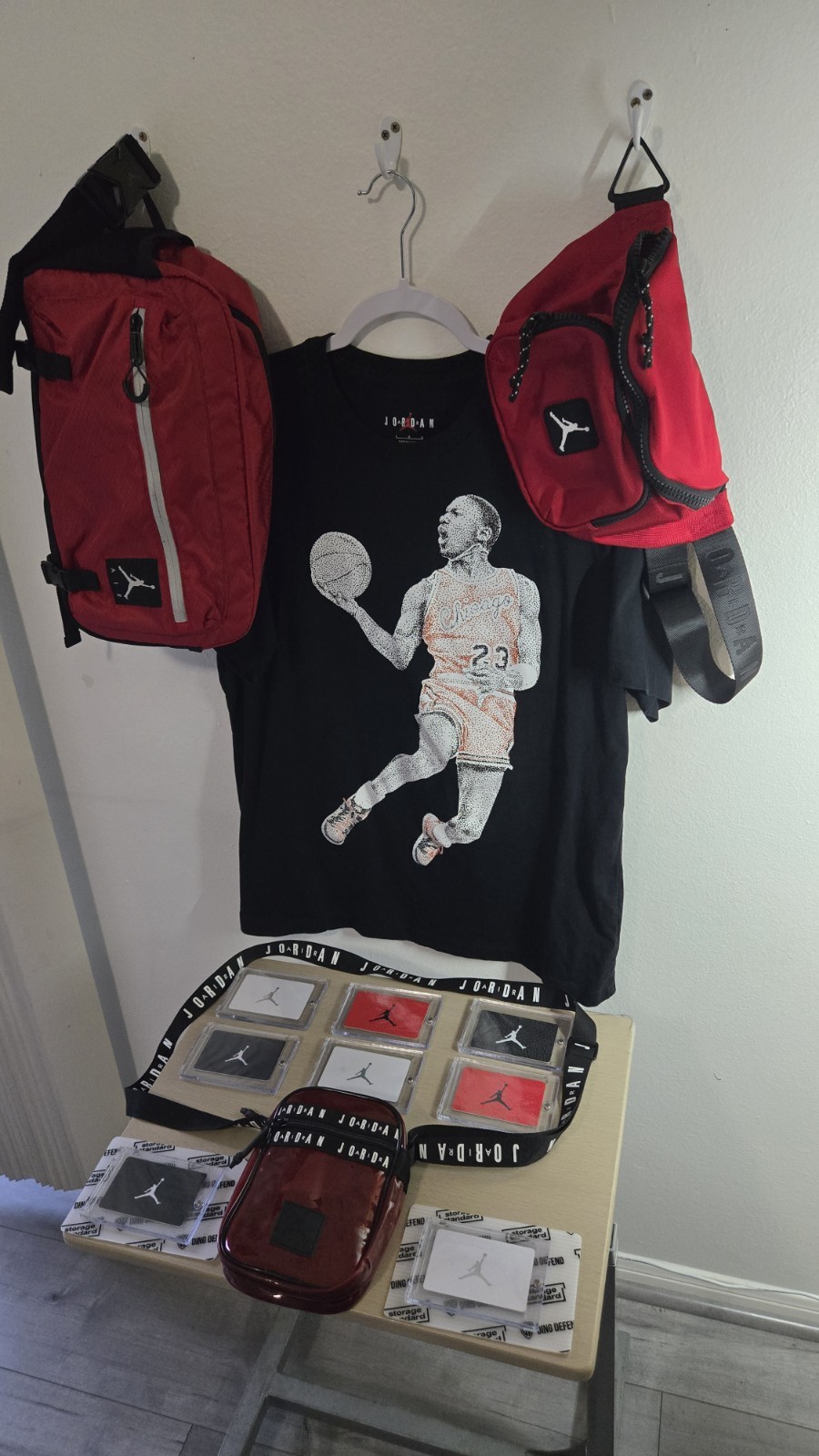 Jordan 3 Bag Bundle Large Tee With 8 Jordan Cards Premium Collector Display