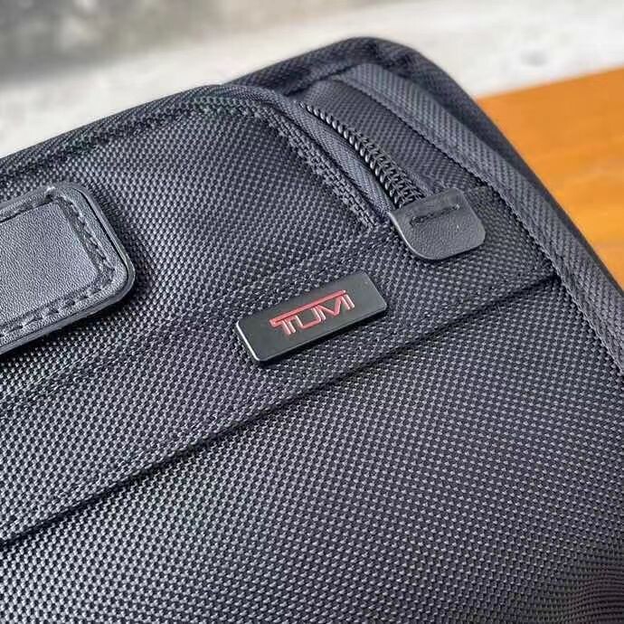 TUMI Clutch Bag 22104DH Black Men’s Bag Business Travel 23*15.5*8 UNUSED