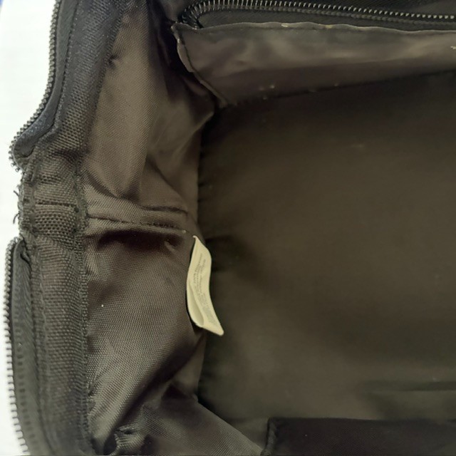 Beis The Dopp Kit Black Toiletry Bag Organizer Zippered 2 compartments