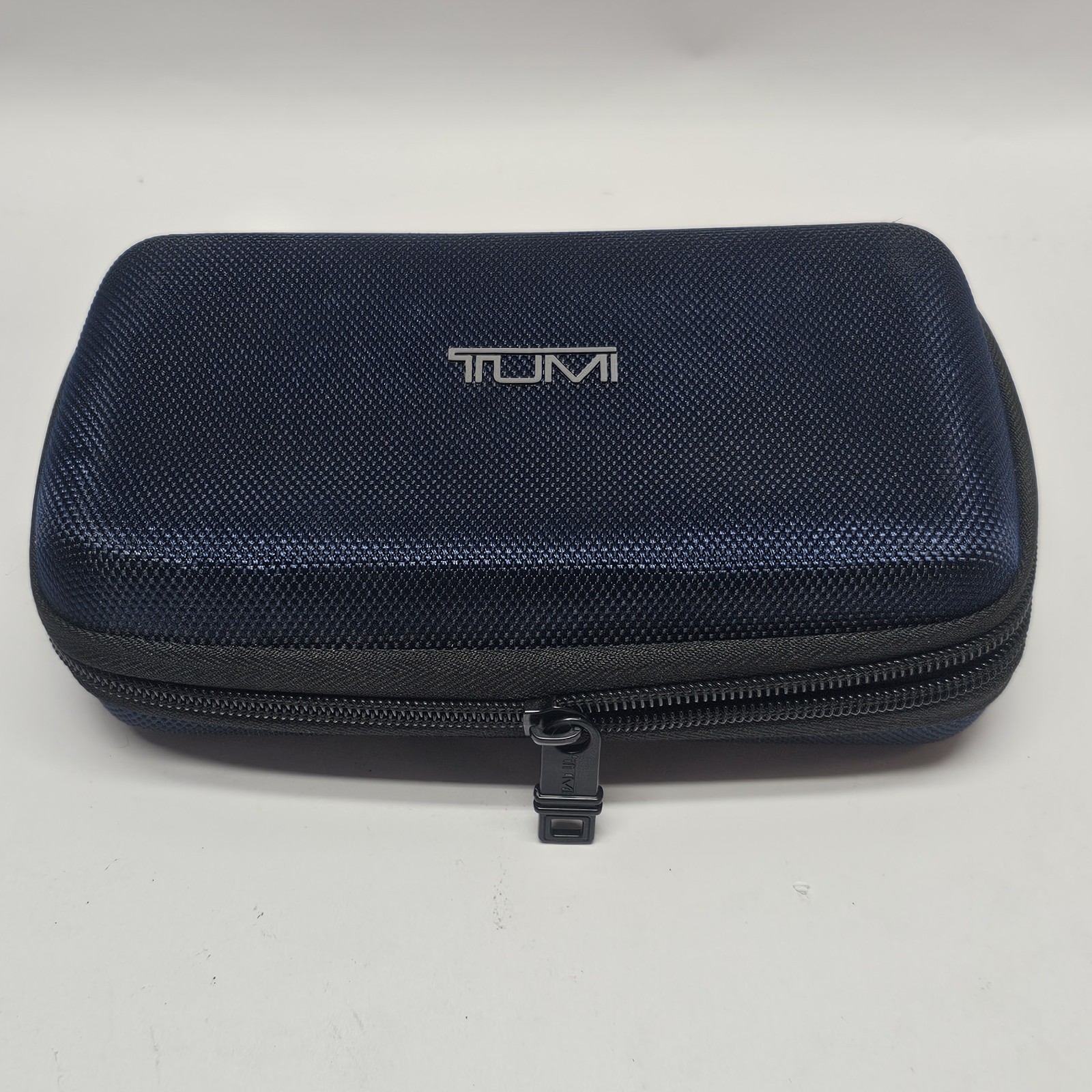TUMI For Delta Airlines Fabric Textile Weave Zipper Case Blue Used Good Shape