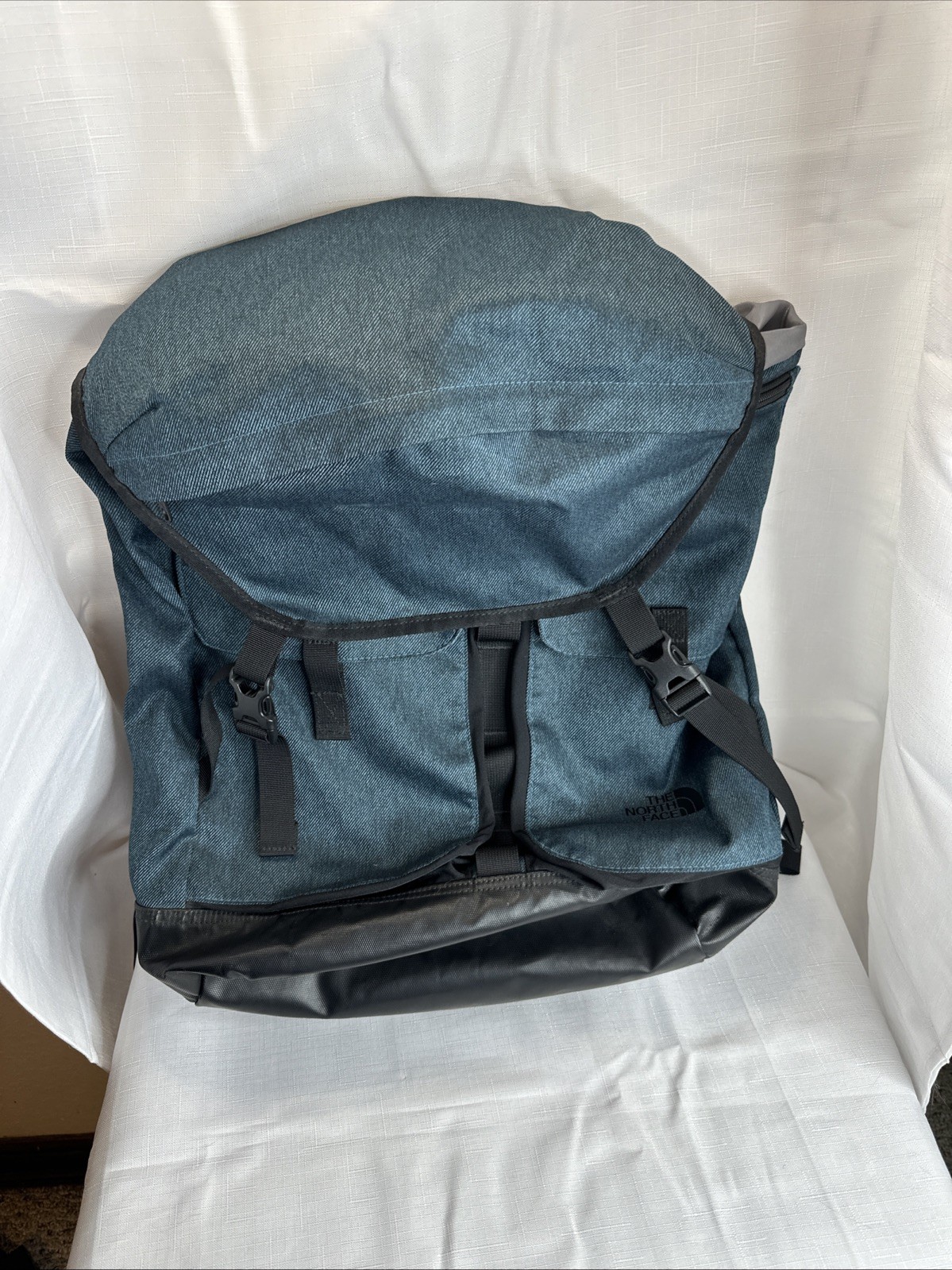 North Face Sabrina Rucksack 1825cu In Backpack PLEASE SEE DESCRIPTION