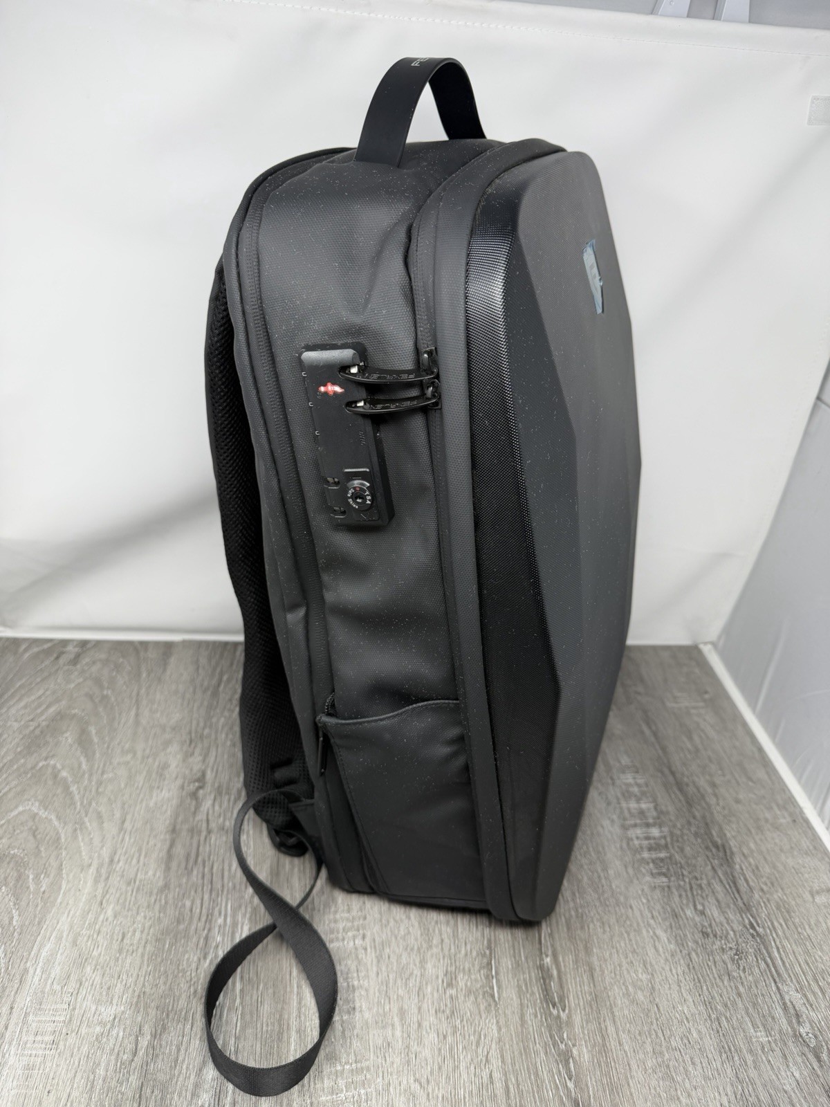 FENRUIEN 17.3-Inch Hard Shell Laptop Backpack,Anti-Theft Waterproof Travel Men