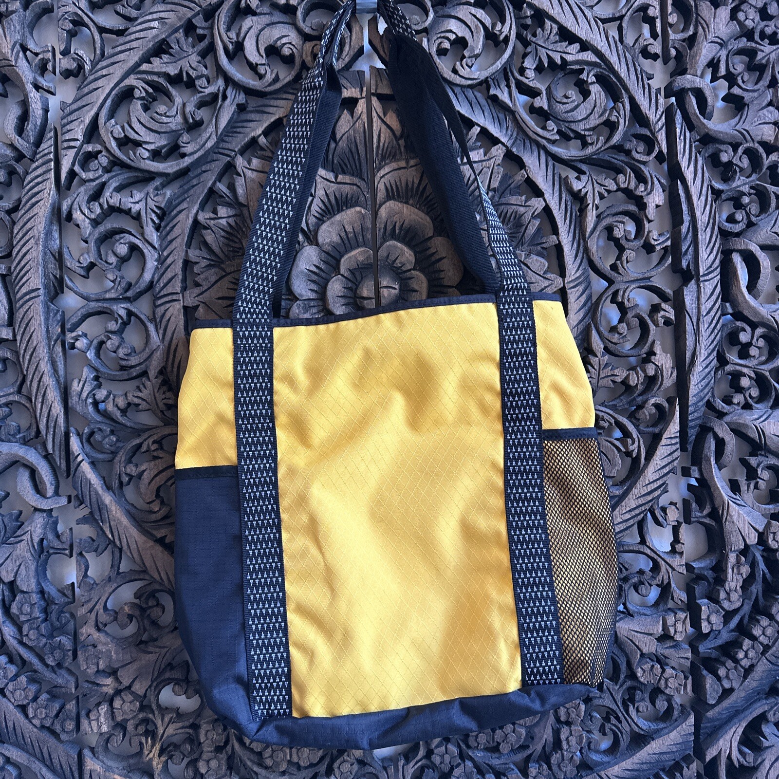 OGIO Tote Bag Black Yellow Versatile Organizational Mobile Laptop Large Zip