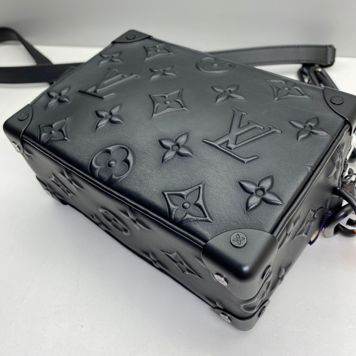 Louis Vuitton Pre-Owned Authentic Box Clutch Black M58906 18.5x13x8cm Cowhide