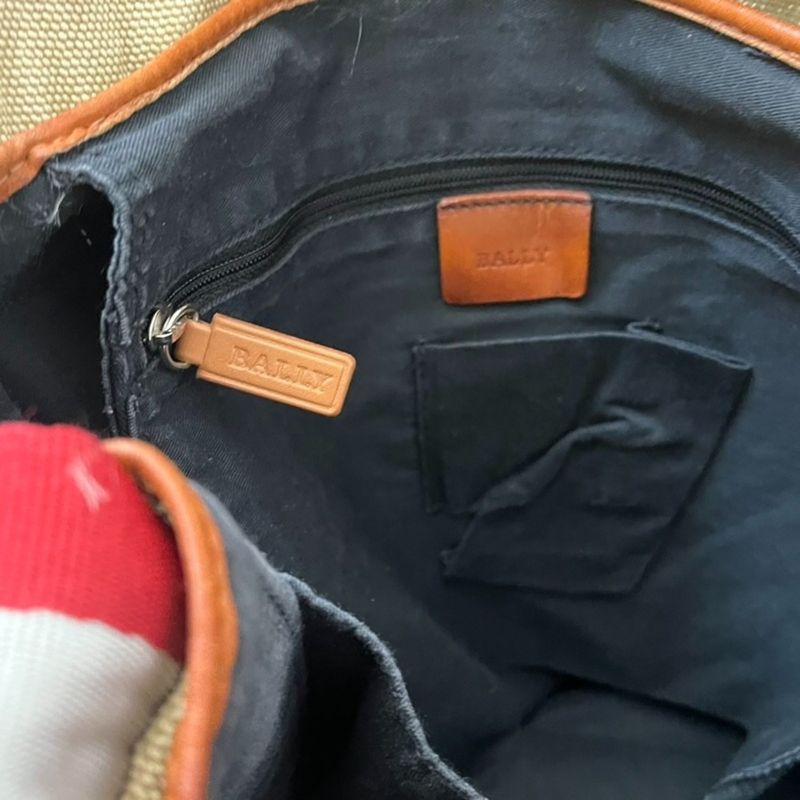 Bally Leather & Canvas Khaki Crossbody Messenger Bag Expandible