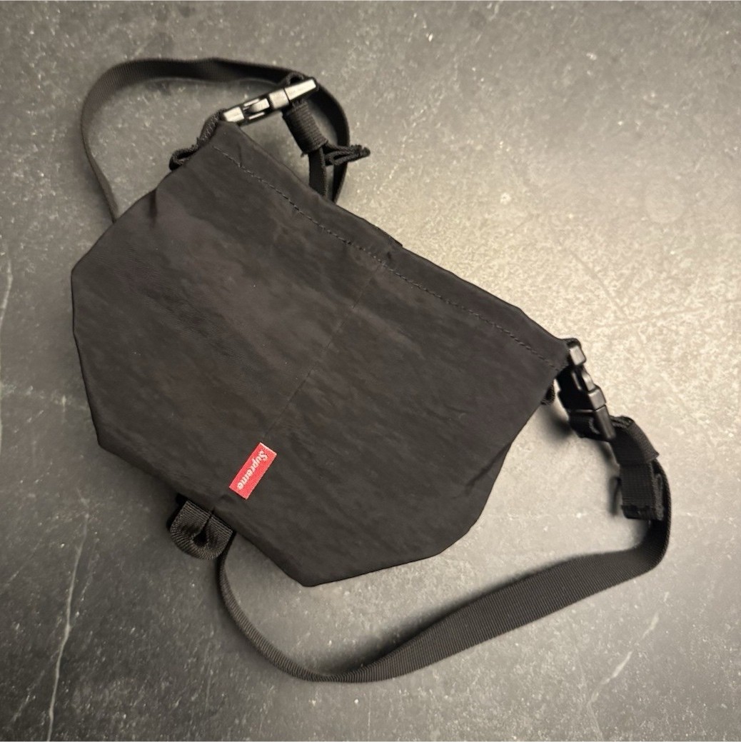 Supreme Black Nylon Crossbody Bag Men Adjustable Strap Zipper Closure Designer