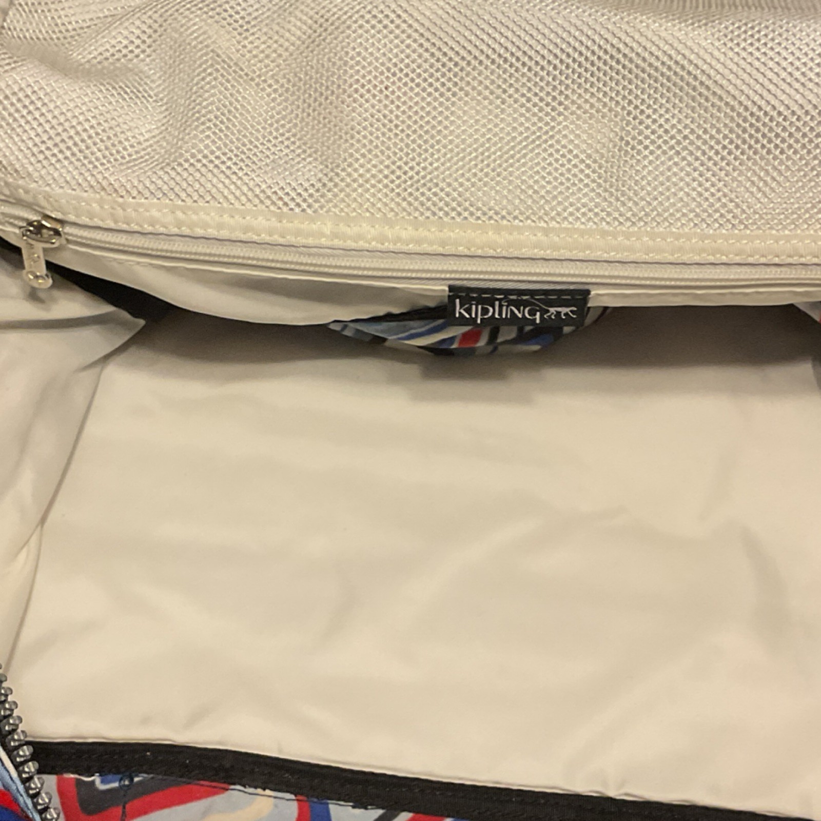 Kipling Geometric Pattern Duffel Bag Blue Red Black White Zipper unisex